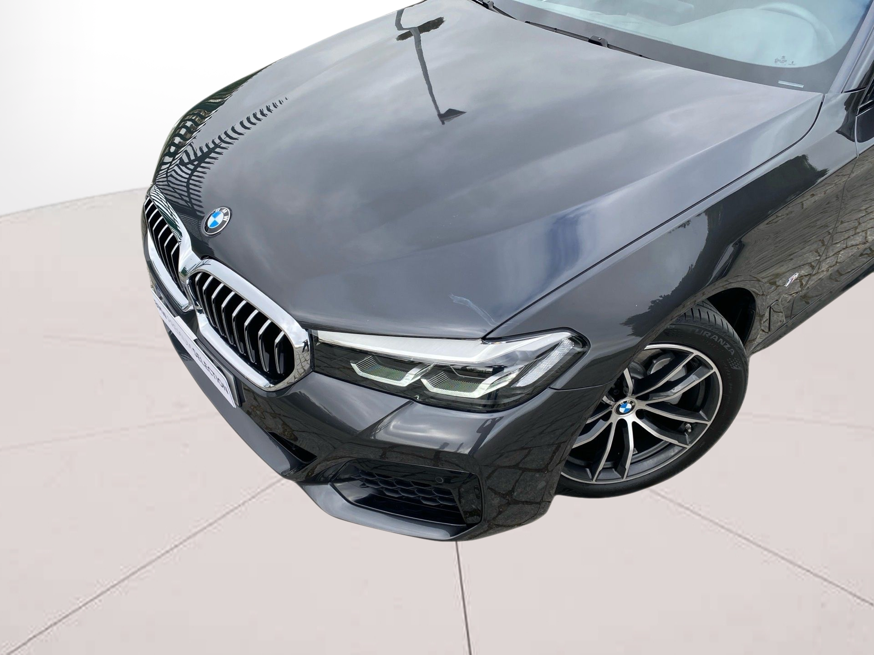 BMW Série 5 520d Touring color Gris. Año 2024. 140KW(190CV). Diesel. En concesionario Caetano Lisboa de Lisboa