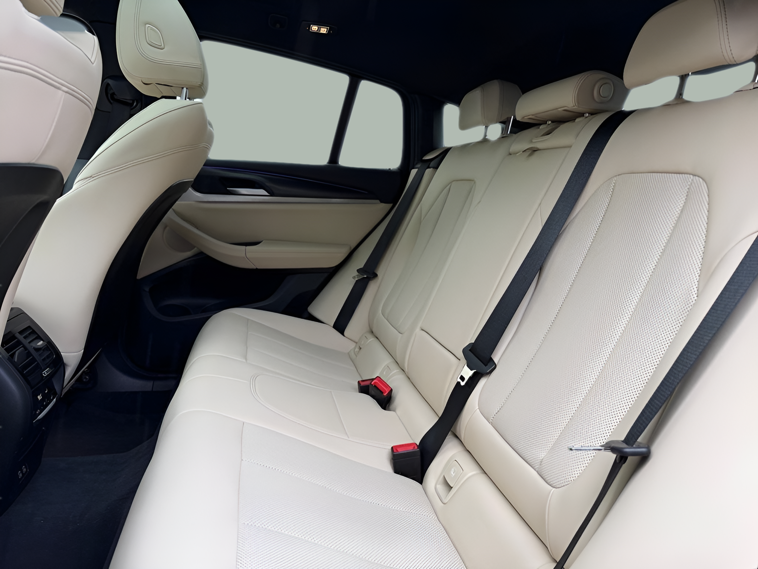 BMW X4 xDrive20d color Negro. Año 2023. 140KW(190CV). Diesel. En concesionario Caetano Faro de Faro