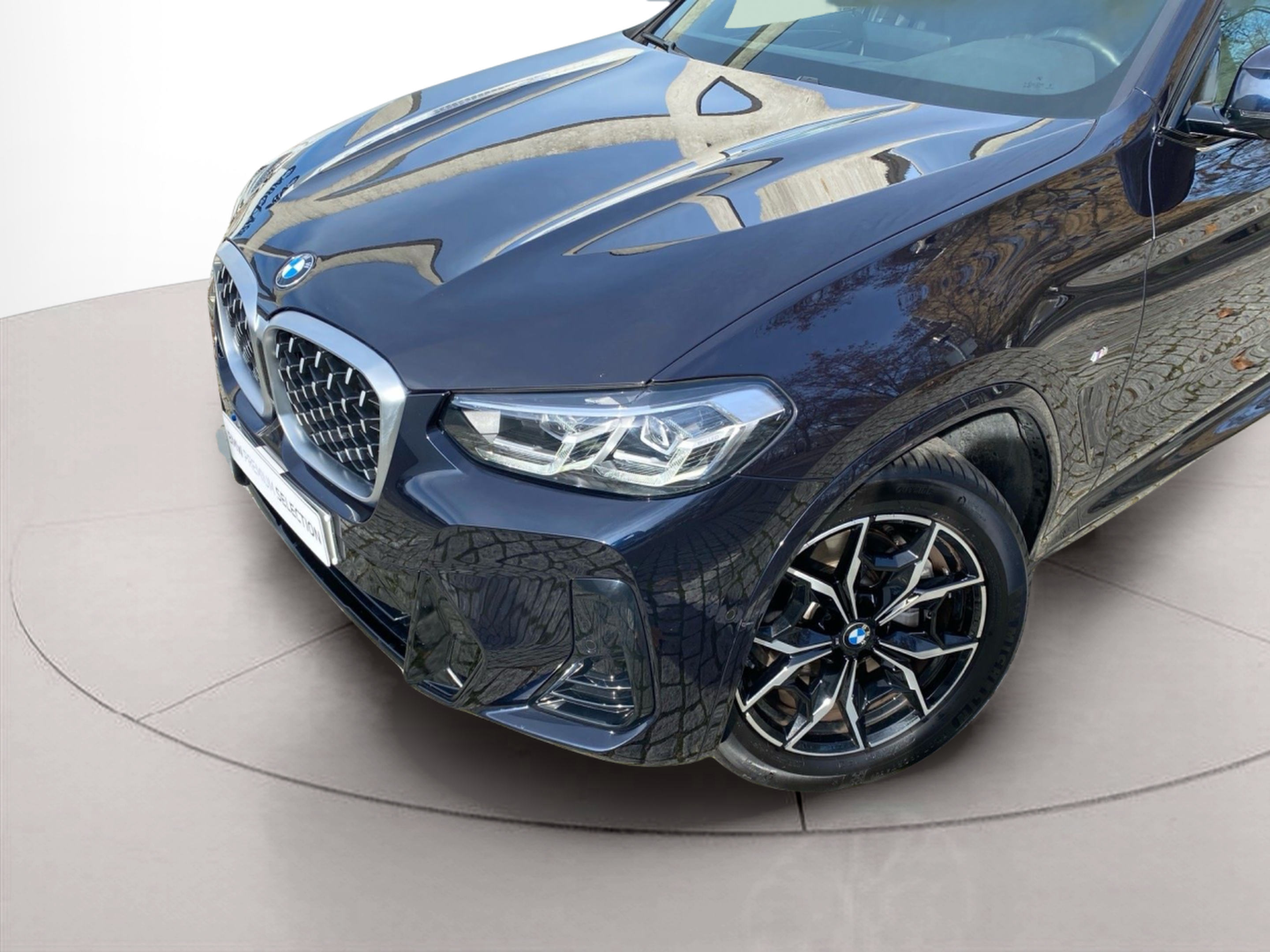 BMW X4 xDrive20d color Negro. Año 2024. 140KW(190CV). Diesel. En concesionario Caetano Lisboa de Lisboa