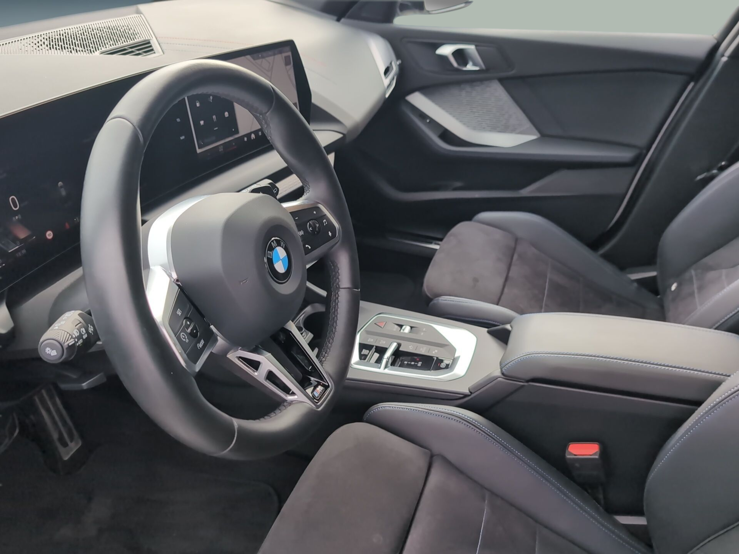 BMW Série 1 116i color Blanco. Año 2025. 90KW(122CV). Gasolina. En concesionario Caetano Baviera Aveiro de Aveiro