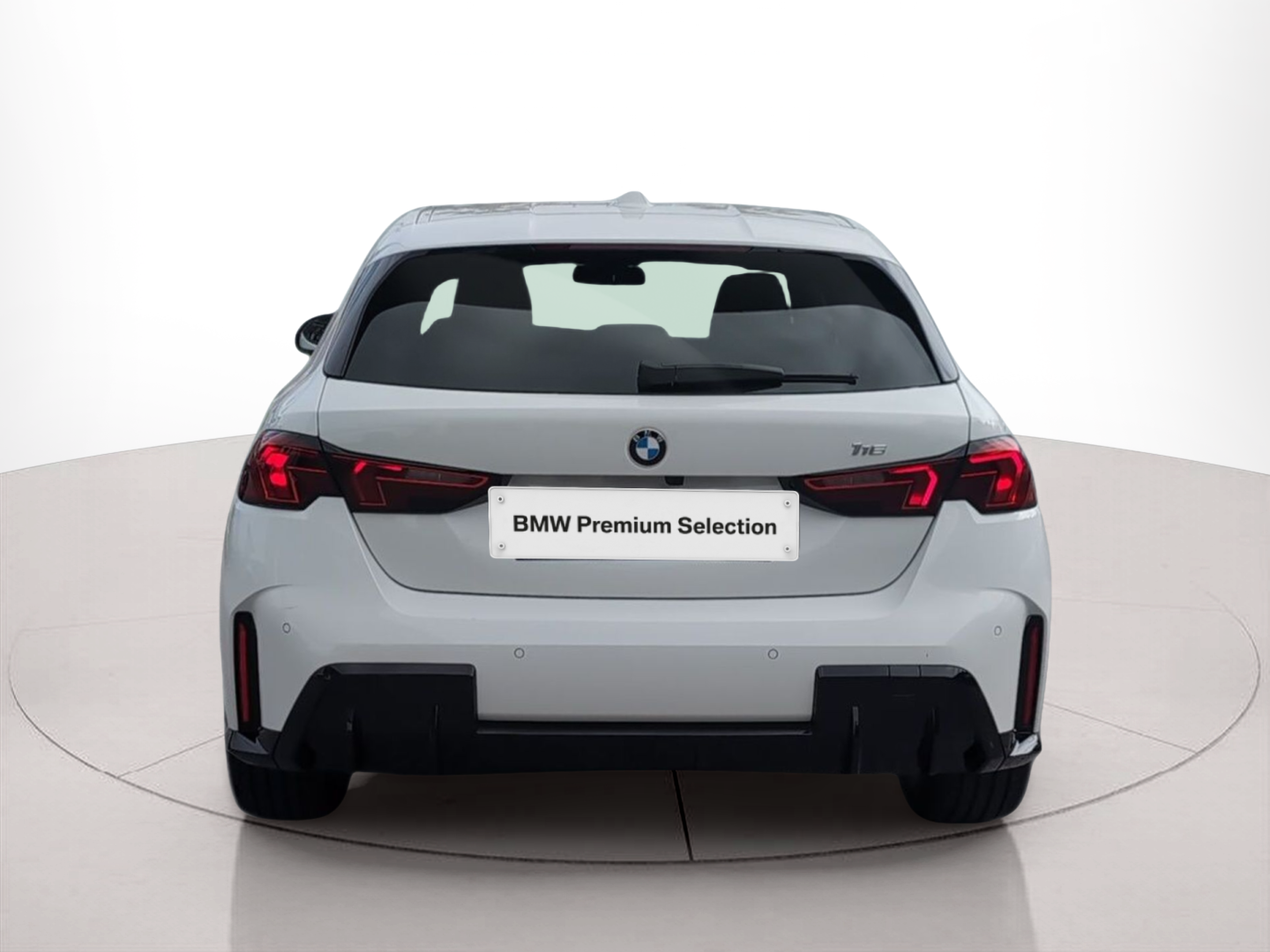 BMW Série 1 116i color Blanco. Año 2025. 90KW(122CV). Gasolina. En concesionario Caetano Baviera Aveiro de Aveiro