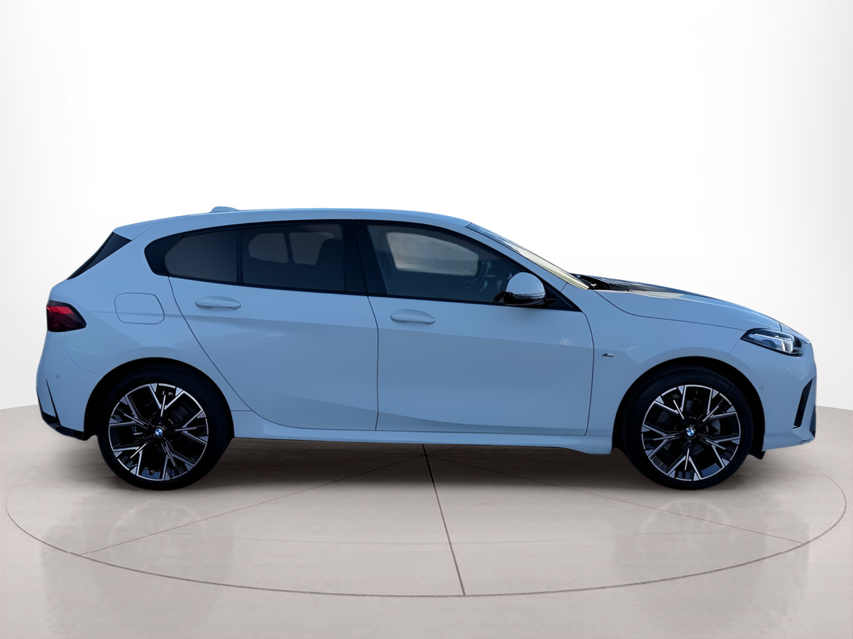 BMW Série 1 116i color Blanco. Año 2025. 90KW(122CV). Gasolina. En concesionario Caetano Faro de Faro