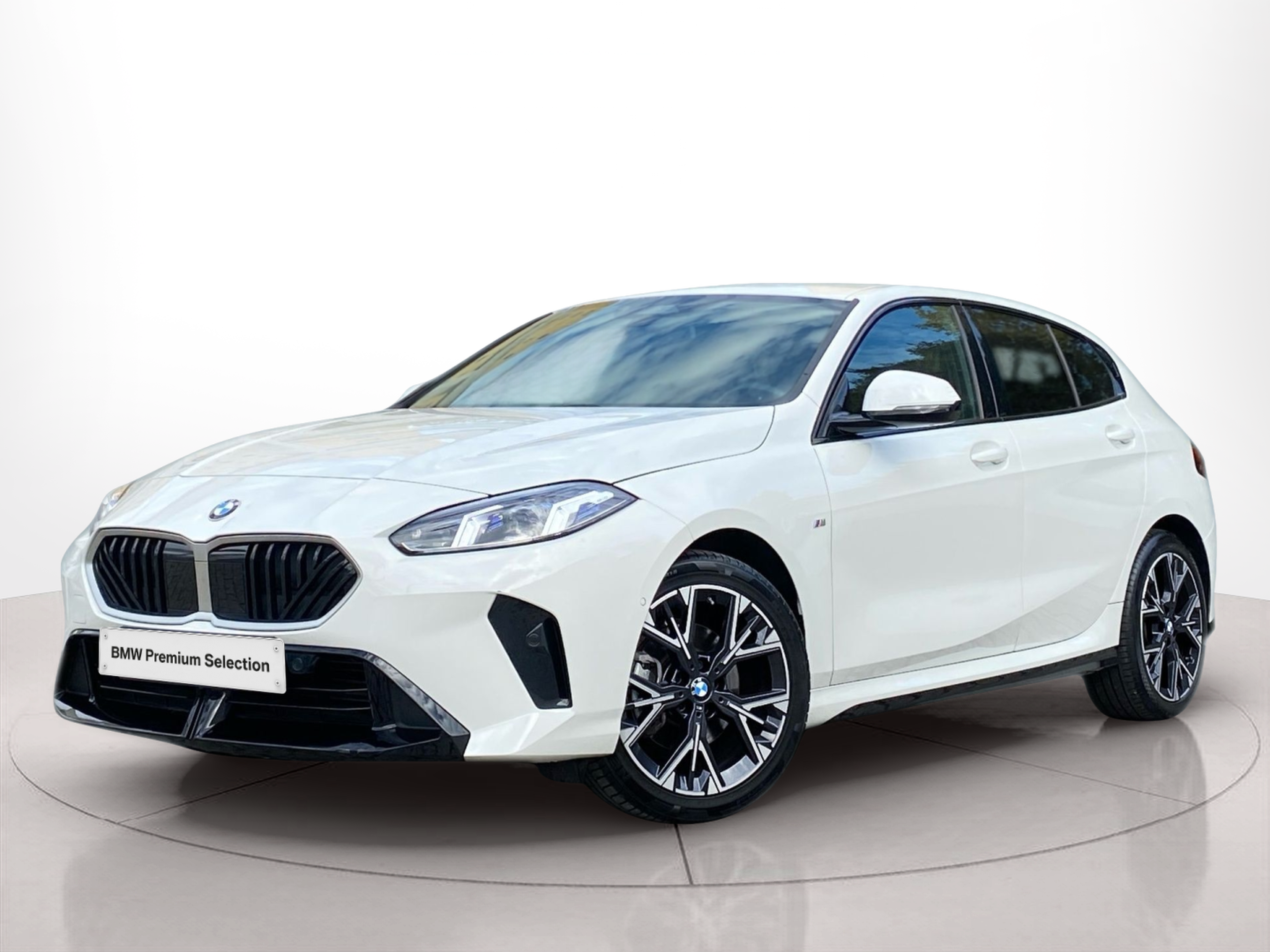 Fotos de BMW Série 1 116i color Blanco. Año 2025. 90KW(122CV). Gasolina. En concesionario Caetano Baviera Lisboa de Lisboa