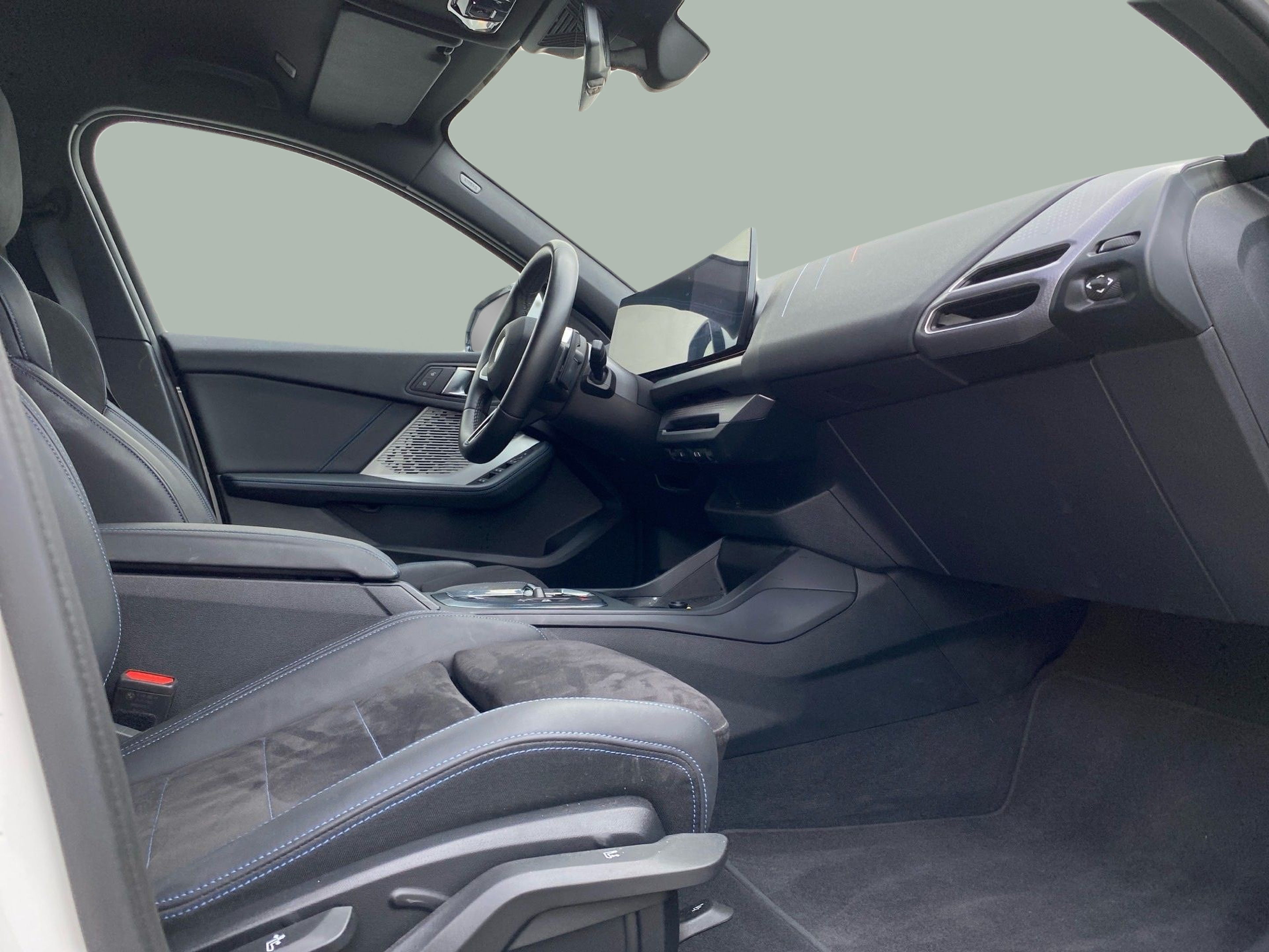 BMW Série 1 116i color Blanco. Año 2025. 90KW(122CV). Gasolina. En concesionario Caetano Lisboa de Lisboa