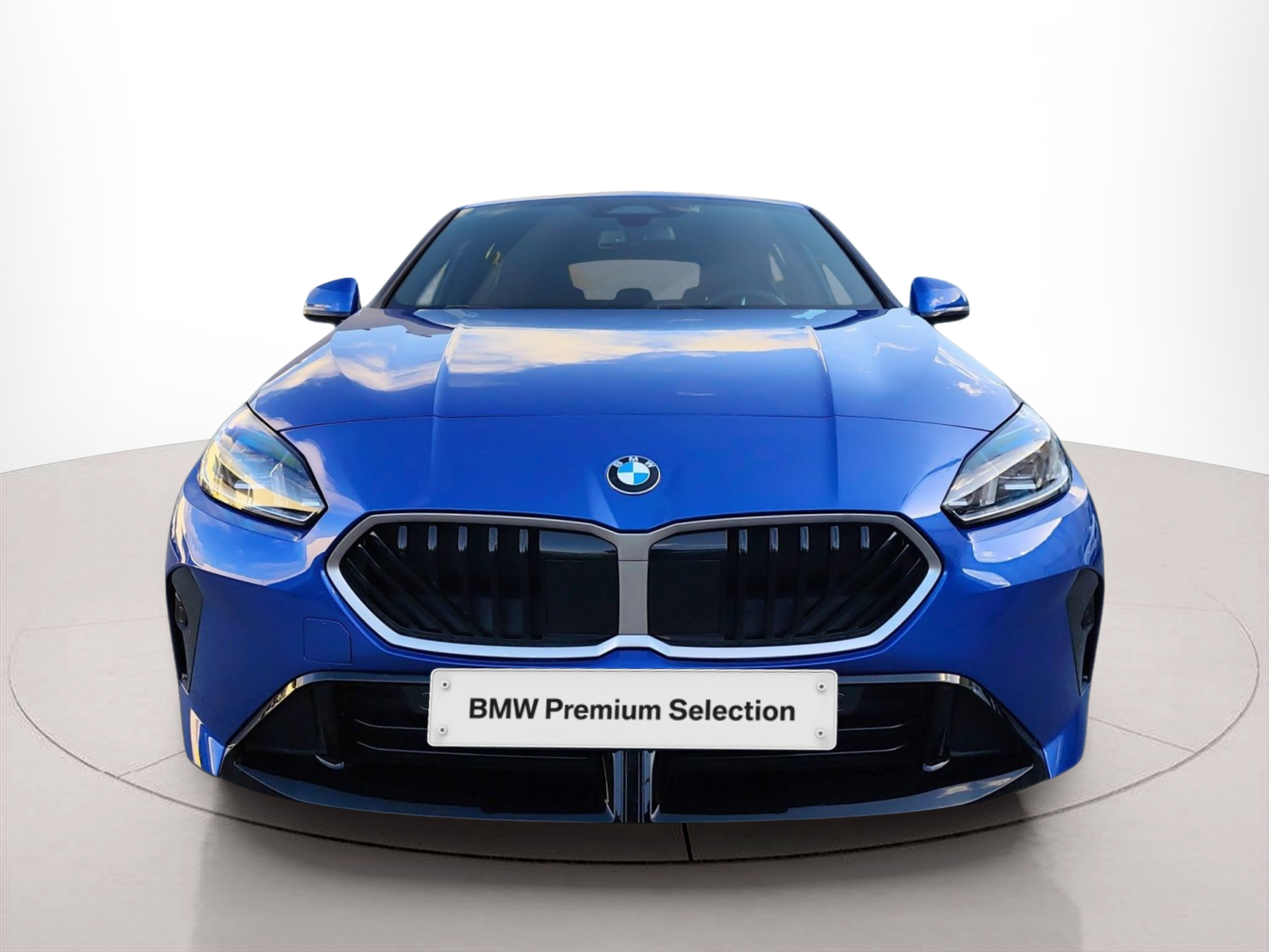 Fotos de BMW Série 1 116i color Azul. Año 2025. 90KW(122CV). Gasolina. En concesionario Caetano Aveiro de Aveiro