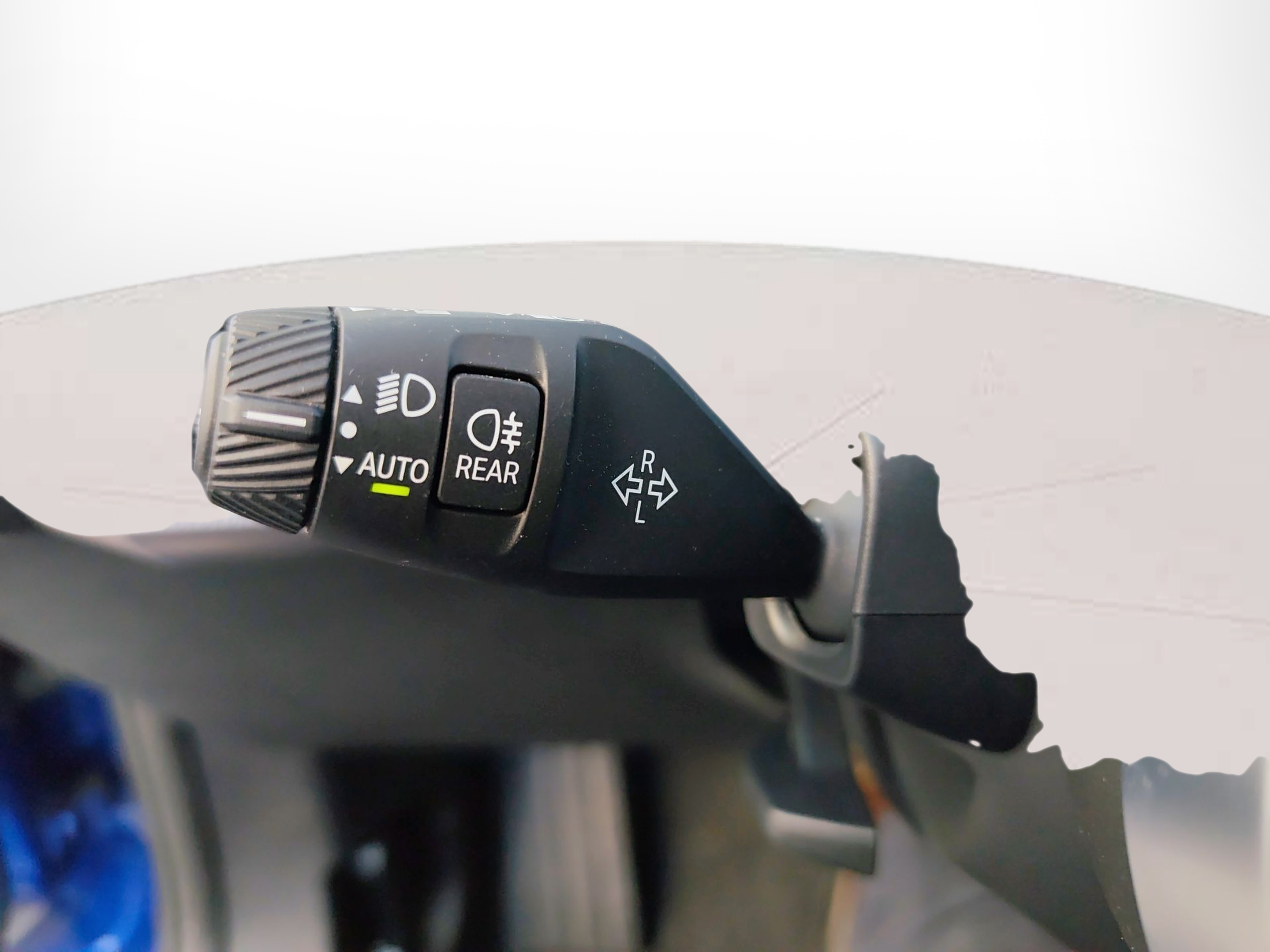 BMW Série 1 116i color Azul. Año 2025. 90KW(122CV). Gasolina. En concesionario Caetano Aveiro de Aveiro