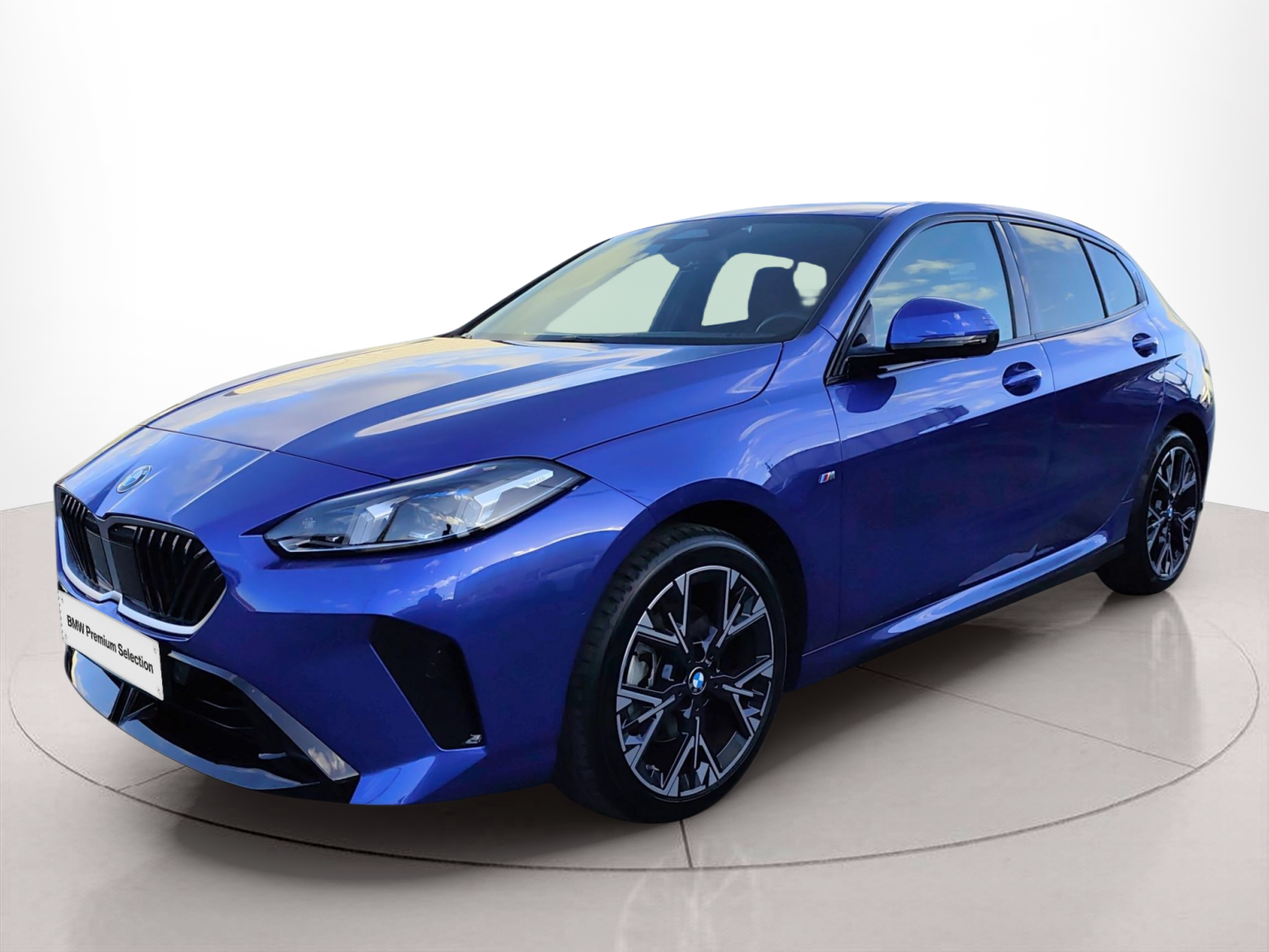 Fotos de BMW Série 1 116i color Azul. Año 2025. 90KW(122CV). Gasolina. En concesionario Caetano Aveiro de Aveiro