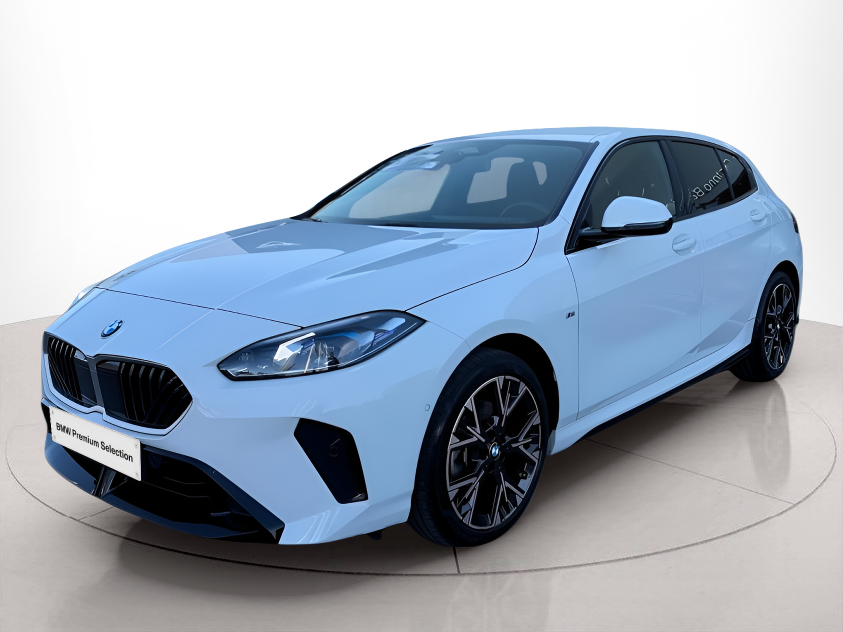 Fotos de BMW Série 1 116i color Blanco. Año 2025. 90KW(122CV). Gasolina. En concesionario Caetano Faro de Faro