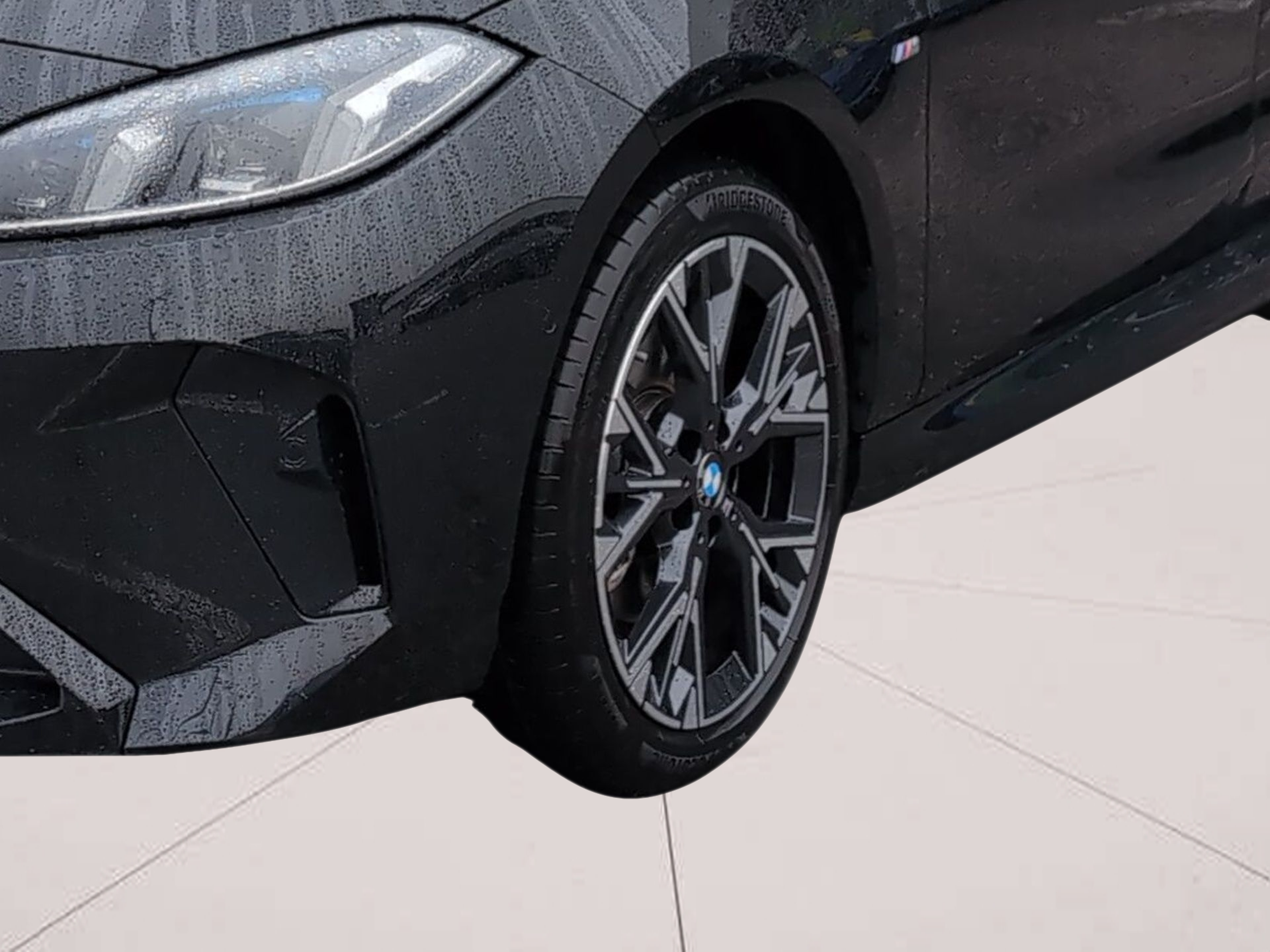 BMW Série 1 116i color Negro. Año 2025. 90KW(122CV). Gasolina. En concesionario Caetano Baviera Aveiro de Aveiro