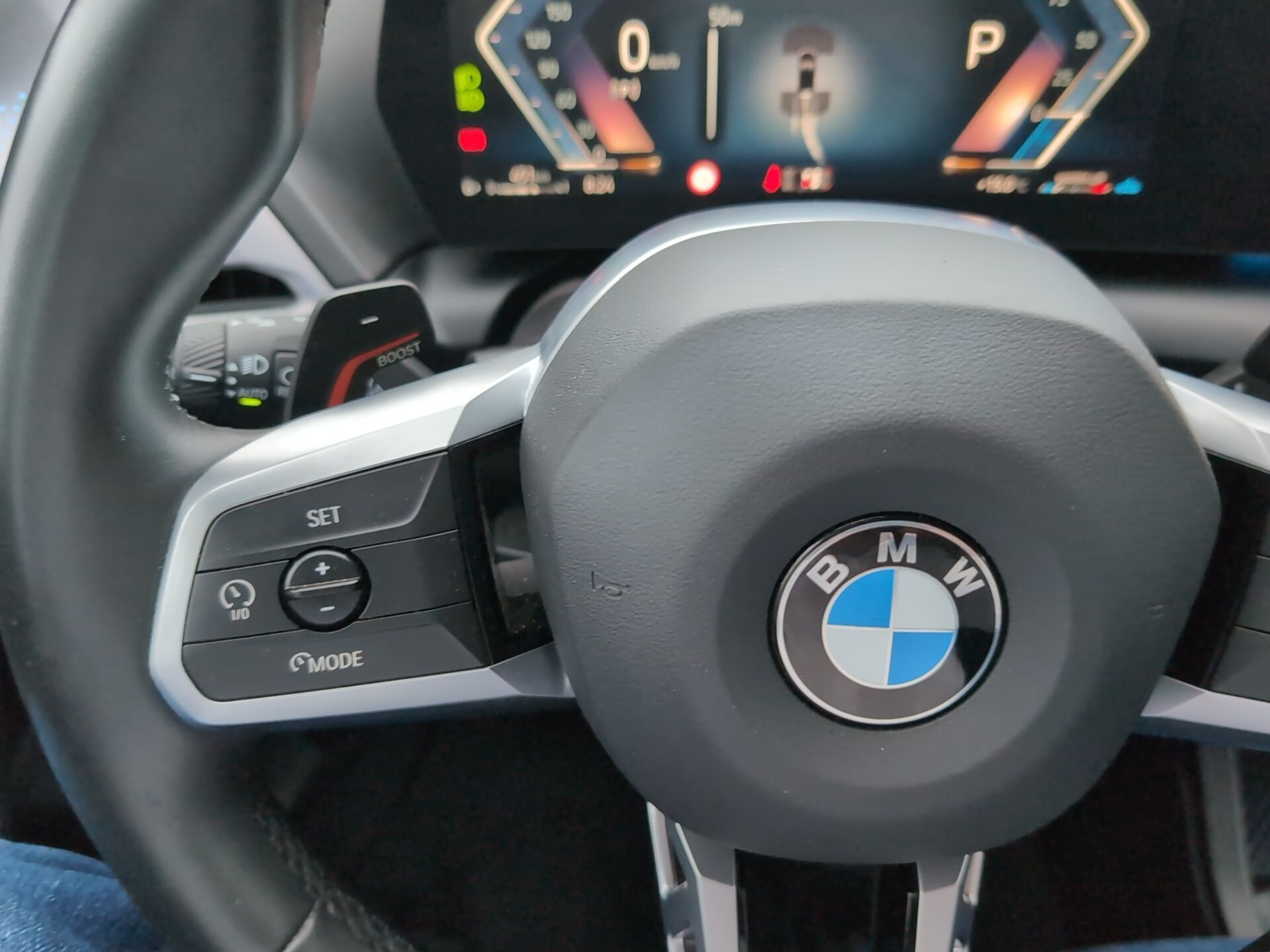 BMW Série 1 116i color Negro. Año 2025. 90KW(122CV). Gasolina. En concesionario Caetano Baviera Aveiro de Aveiro