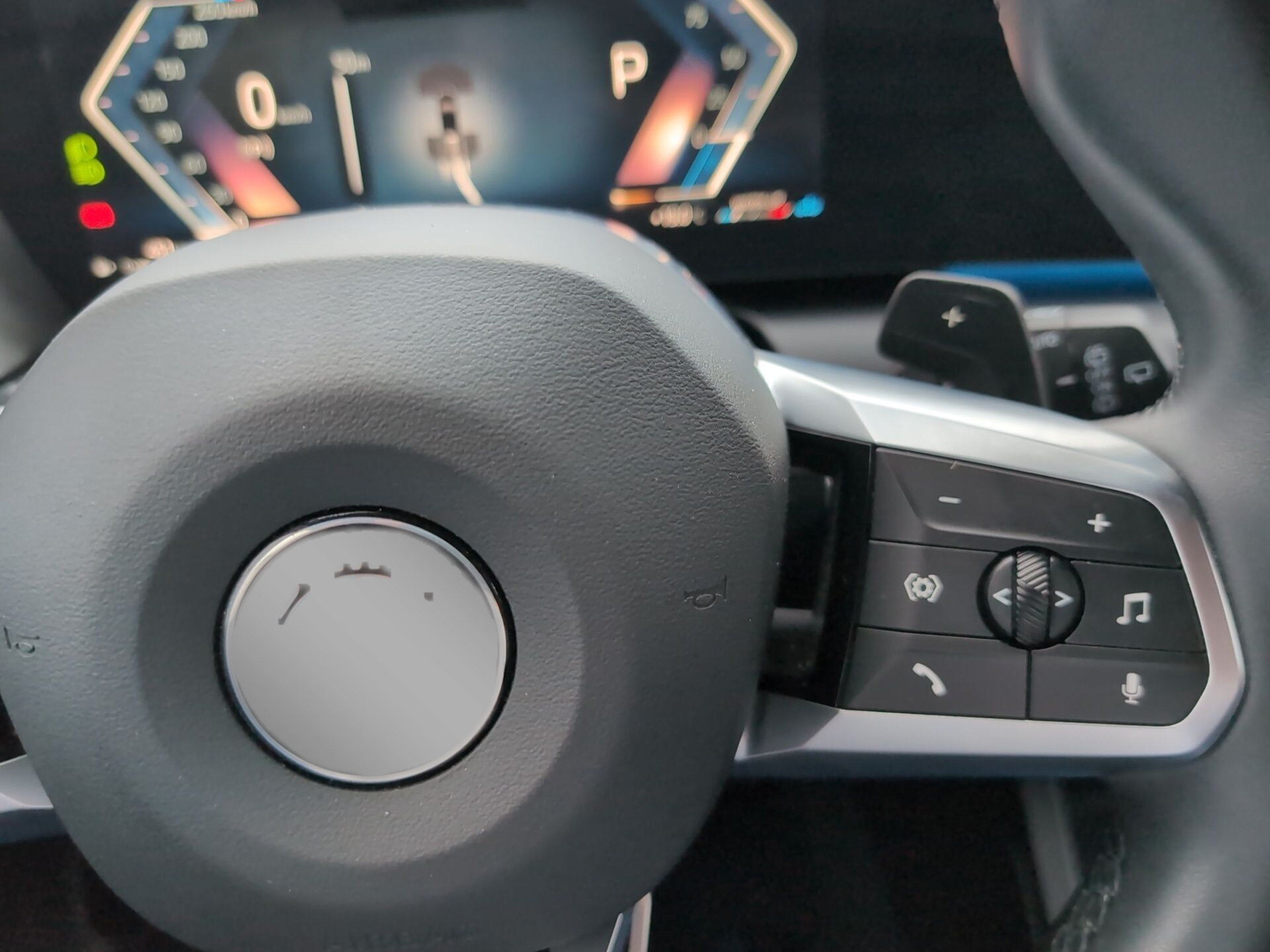 BMW Série 1 116i color Negro. Año 2025. 90KW(122CV). Gasolina. En concesionario Caetano Baviera Aveiro de Aveiro