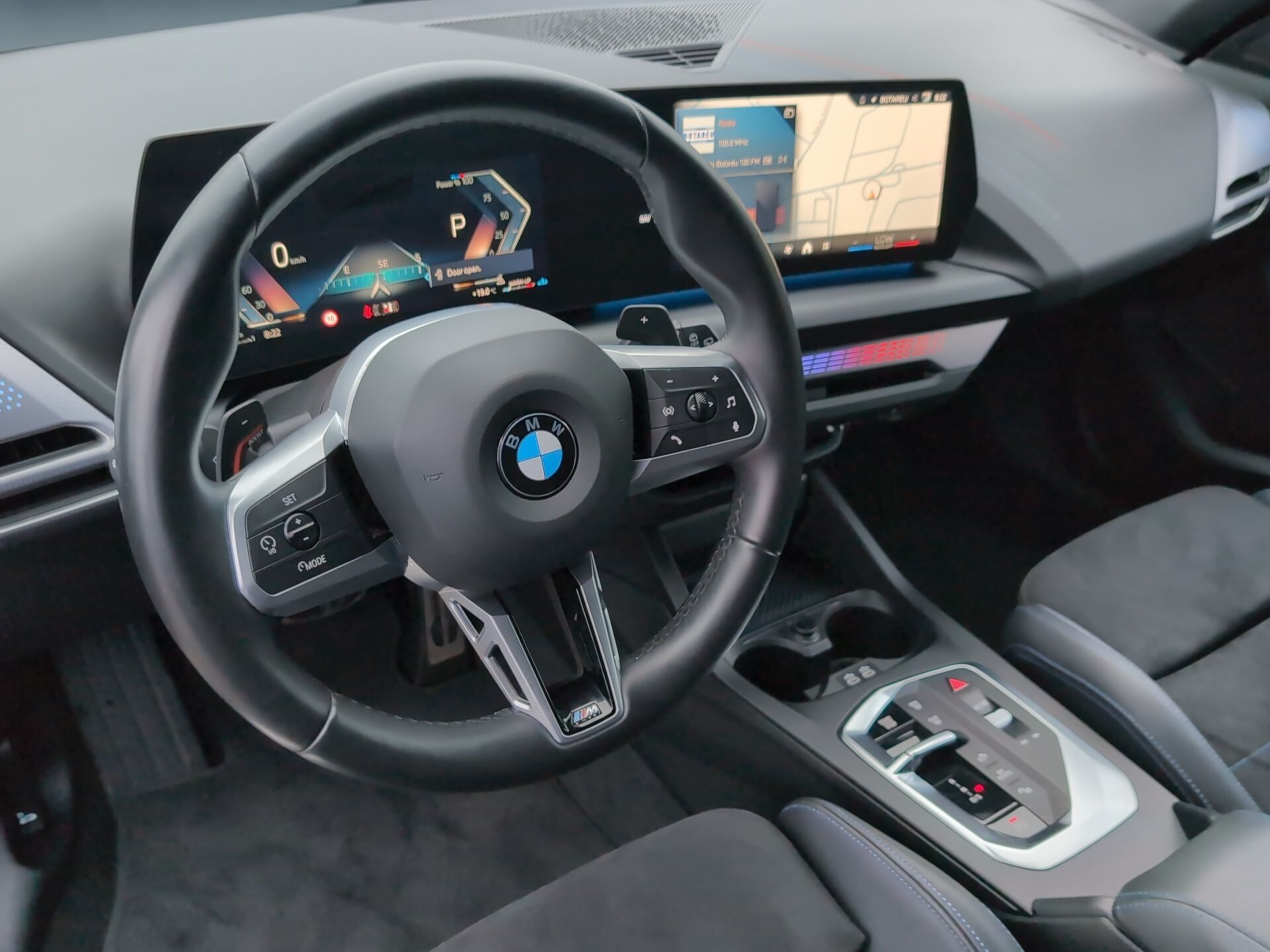 BMW Série 1 116i color Negro. Año 2025. 90KW(122CV). Gasolina. En concesionario Caetano Baviera Aveiro de Aveiro