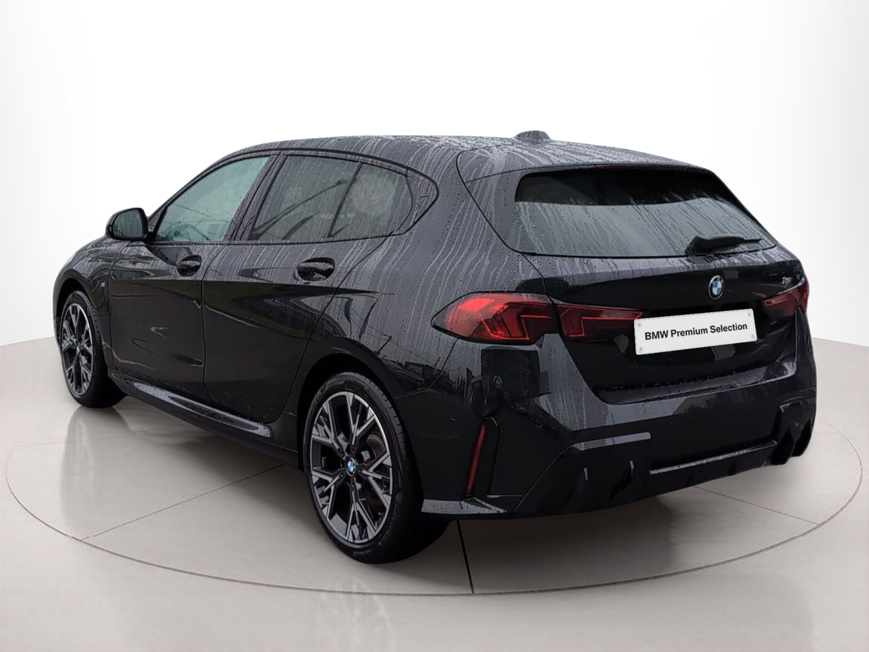 BMW Série 1 116i color Negro. Año 2025. 90KW(122CV). Gasolina. En concesionario Caetano Baviera Aveiro de Aveiro