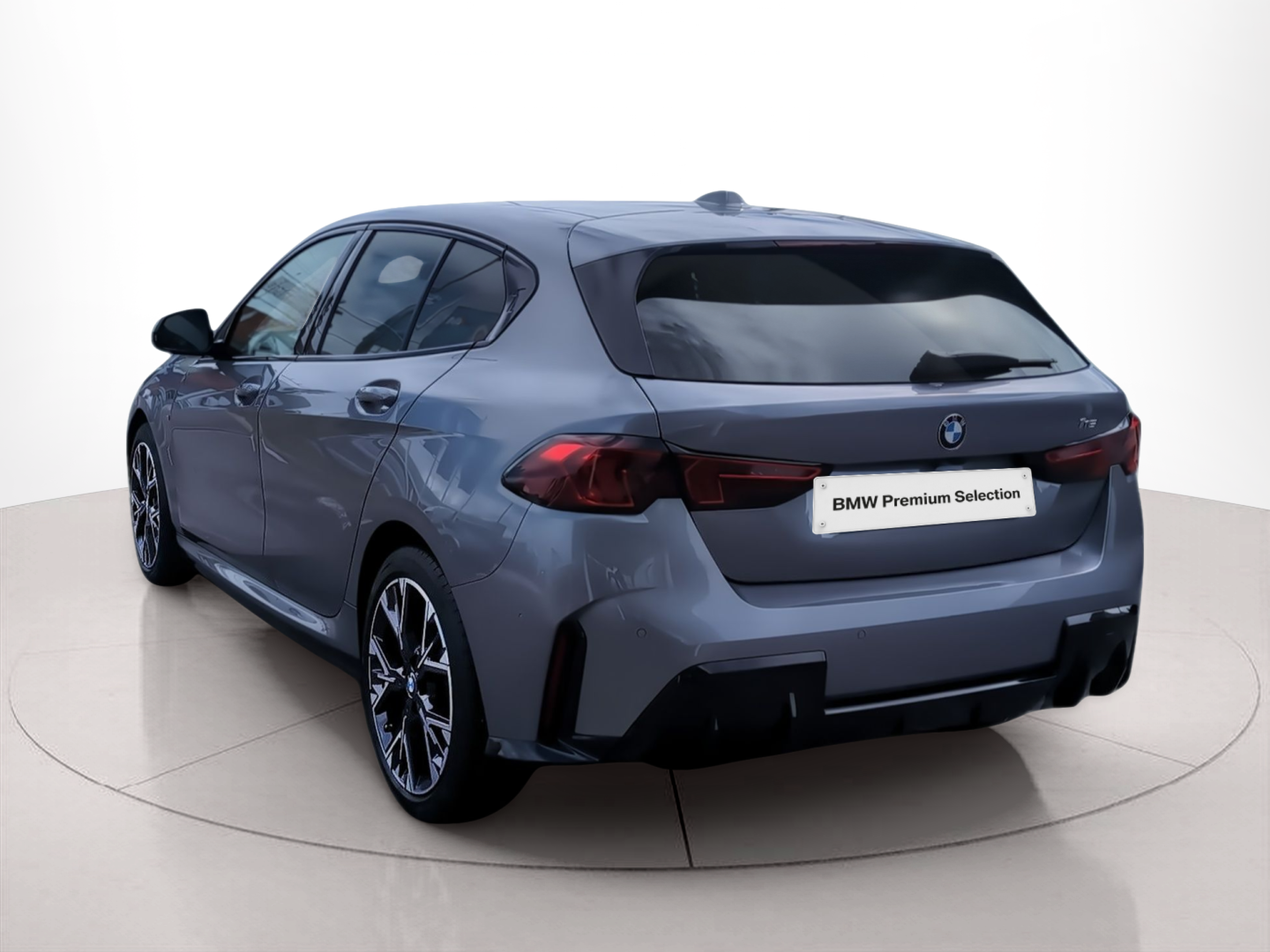 BMW Série 1 116i color Gris. Año 2025. 90KW(122CV). Gasolina. En concesionario Caetano Aveiro de Aveiro