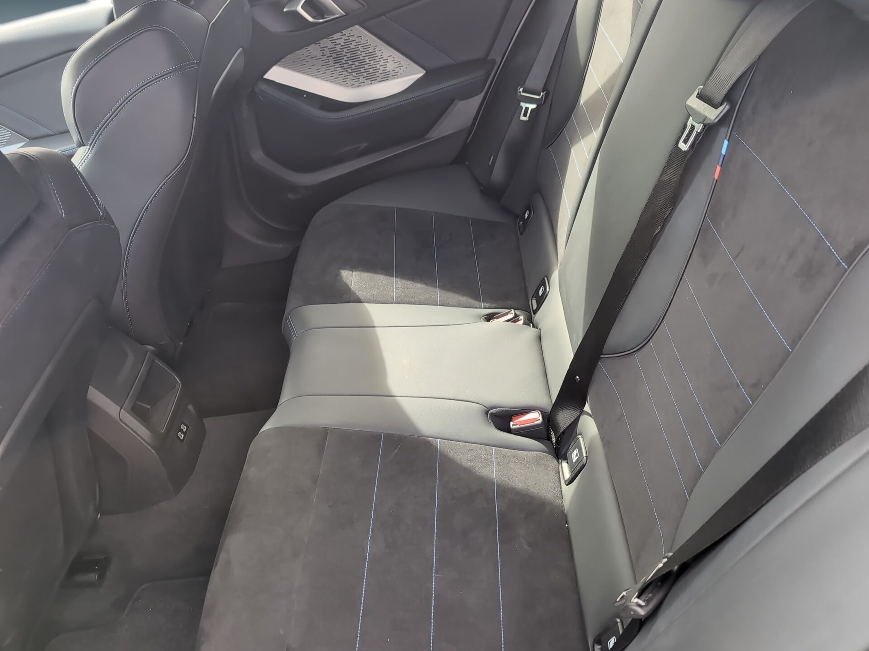 BMW Série 1 116i color Gris. Año 2025. 90KW(122CV). Gasolina. En concesionario Caetano Aveiro de Aveiro