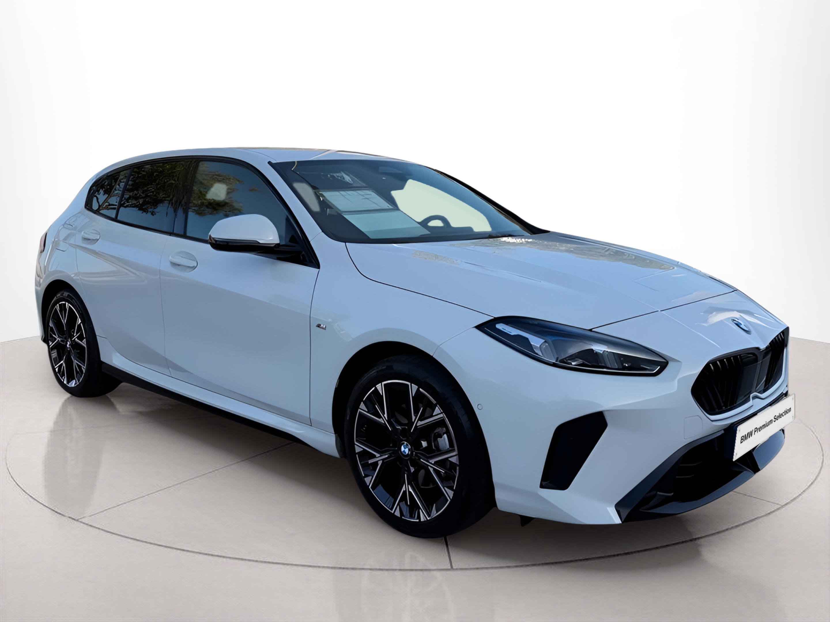 BMW Série 1 116i color Blanco. Año 2025. 90KW(122CV). Gasolina. En concesionario Caetano Baviera Faro de Faro