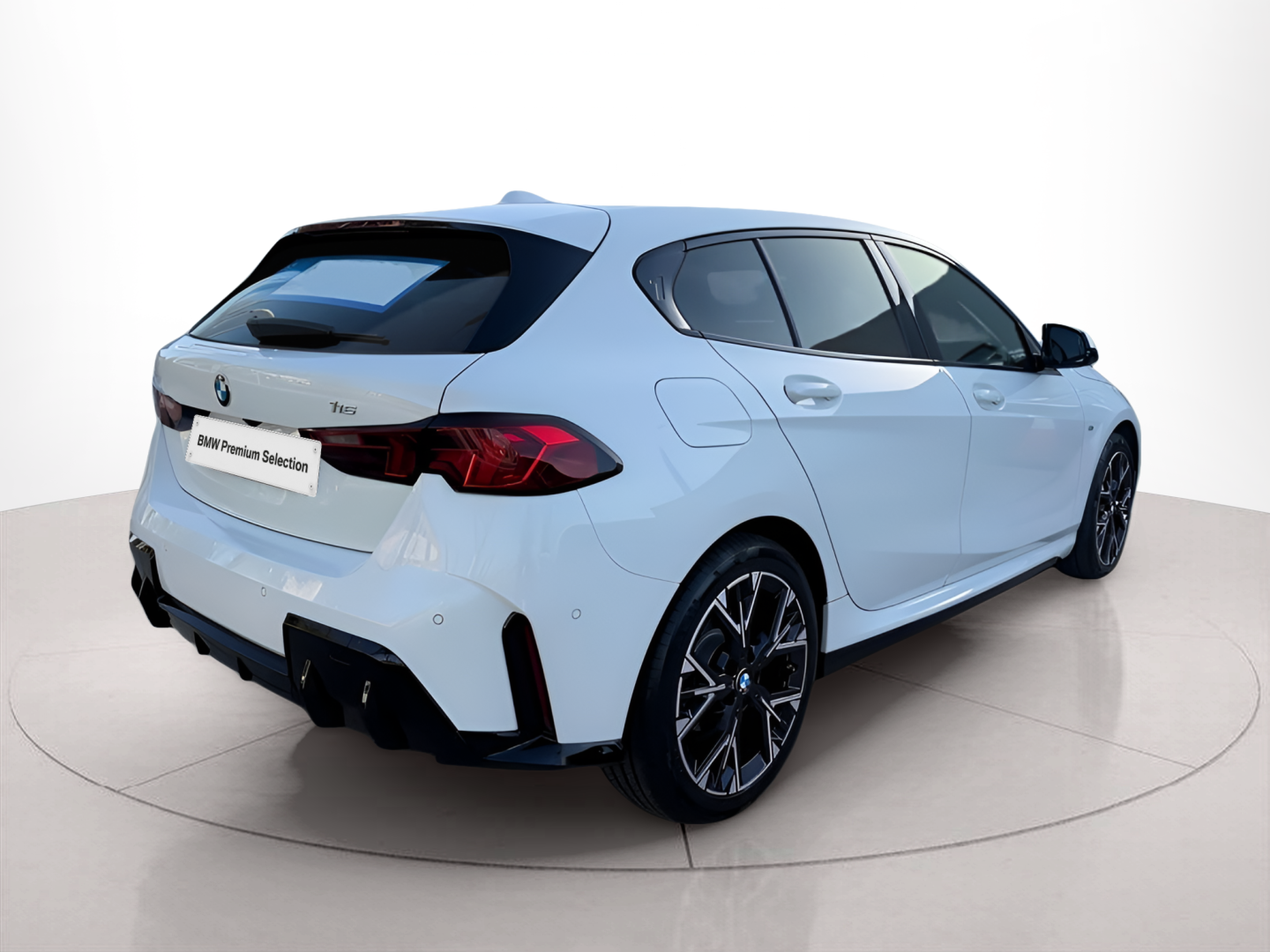 BMW Série 1 116i color Blanco. Año 2025. 90KW(122CV). Gasolina. En concesionario Caetano Baviera Faro de Faro