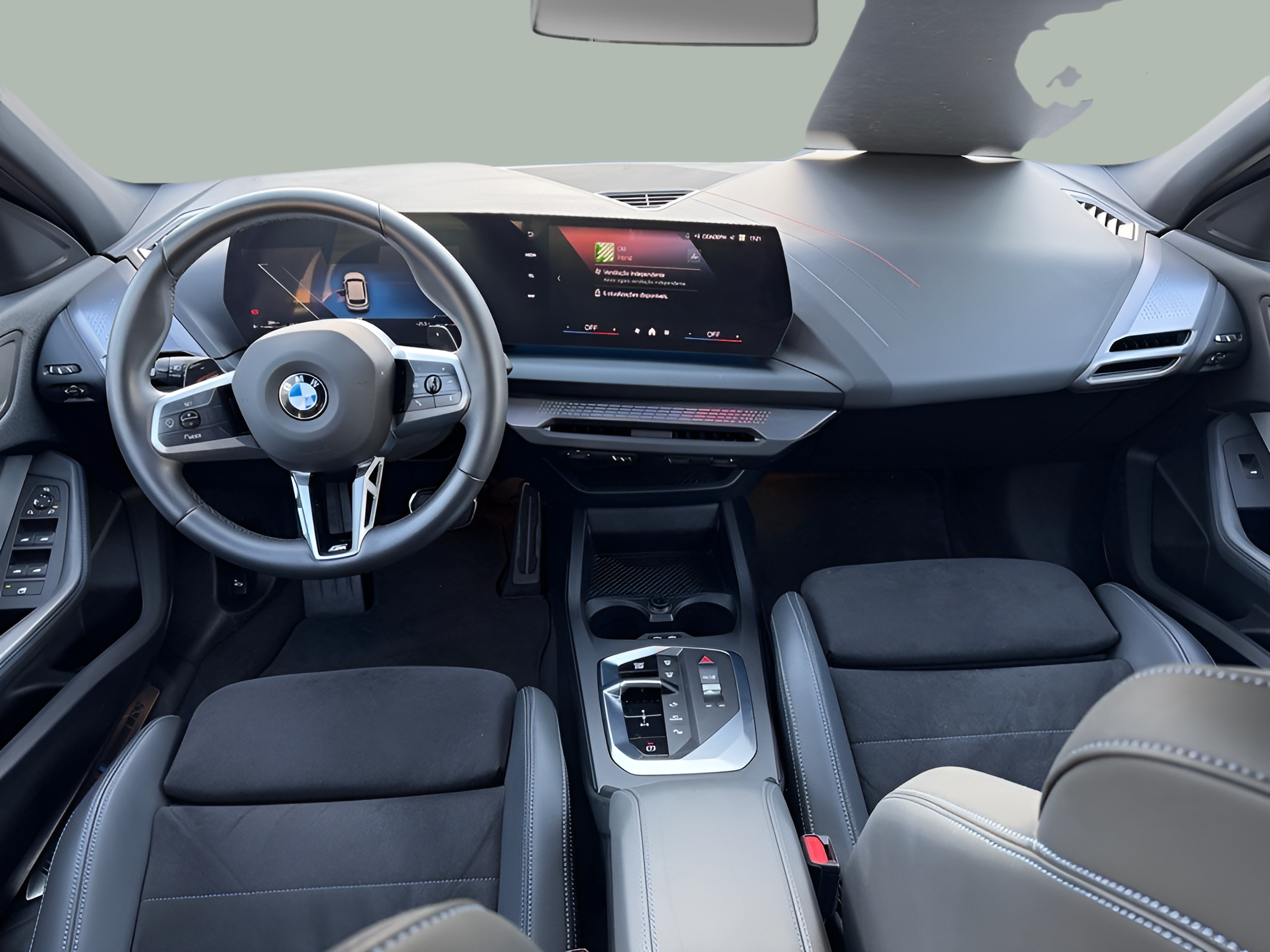 BMW Série 1 116i color Blanco. Año 2025. 90KW(122CV). Gasolina. En concesionario Caetano Baviera Faro de Faro