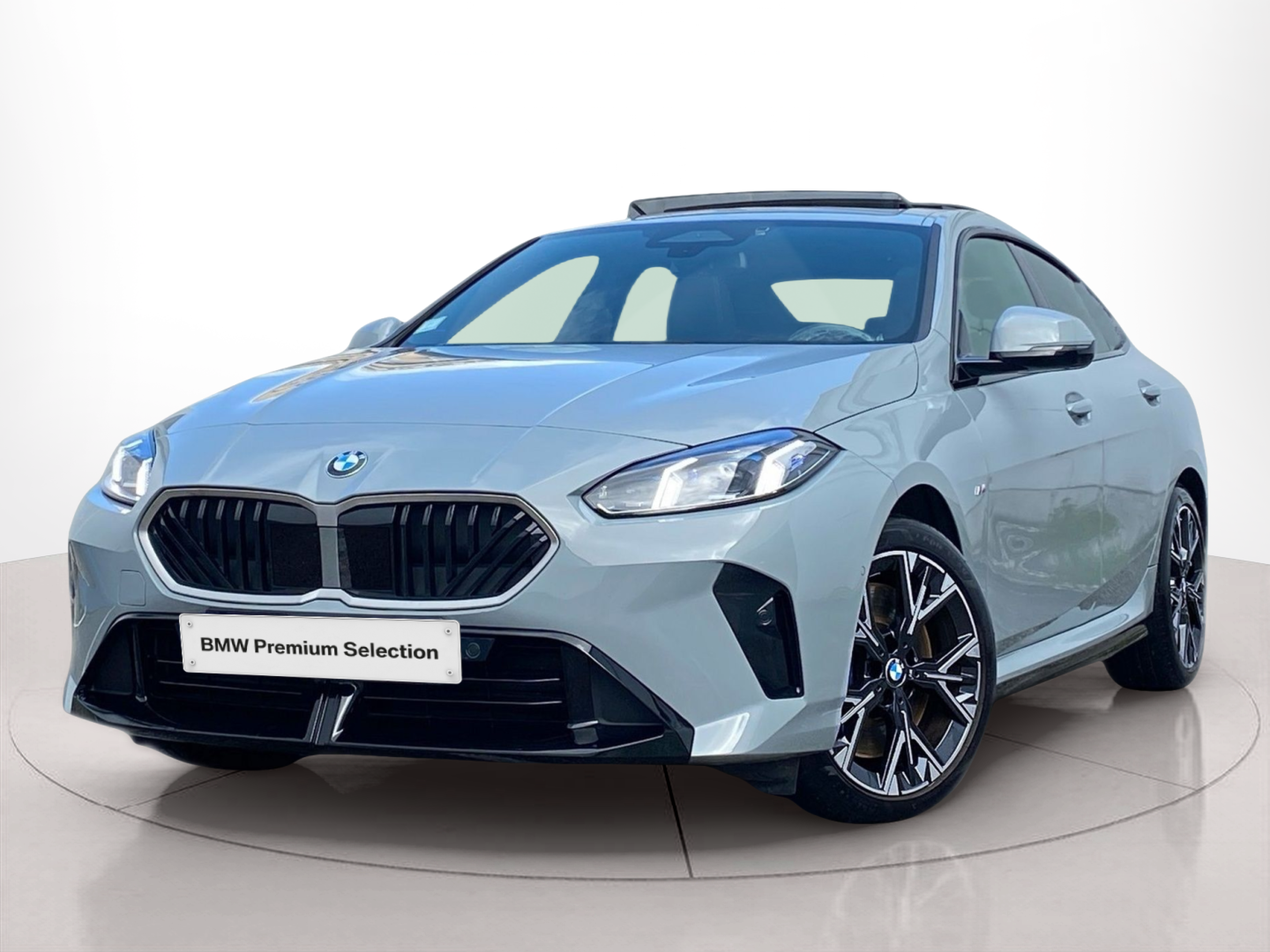 Fotos de BMW Série 2 220d Gran Coupé color Gris. Año 2024. 125KW(170CV). Gasolina. En concesionario Caetano Lisboa de Lisboa