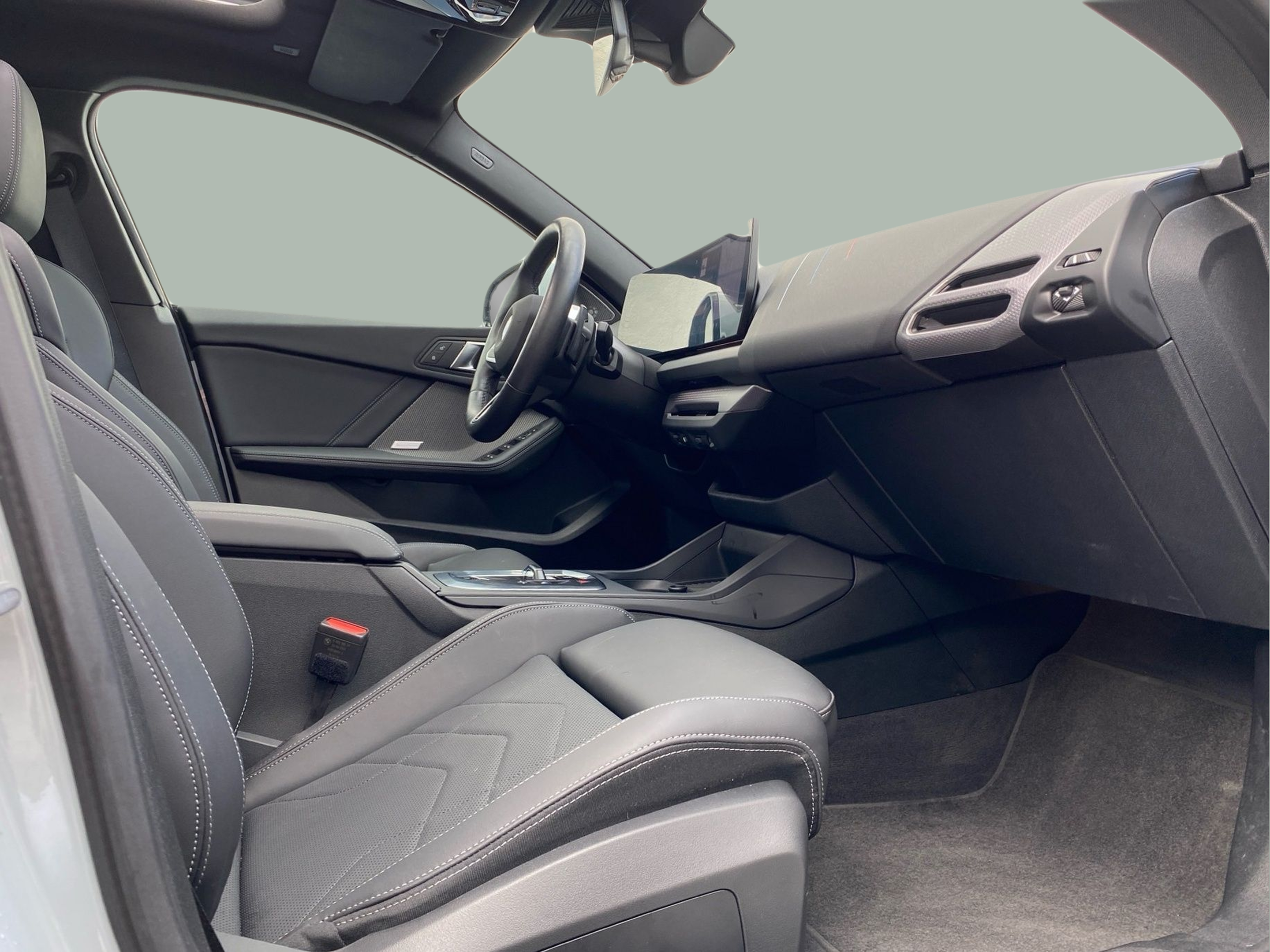 BMW Série 2 220d Gran Coupé color Gris. Año 2024. 125KW(170CV). Gasolina. En concesionario Caetano Lisboa de Lisboa