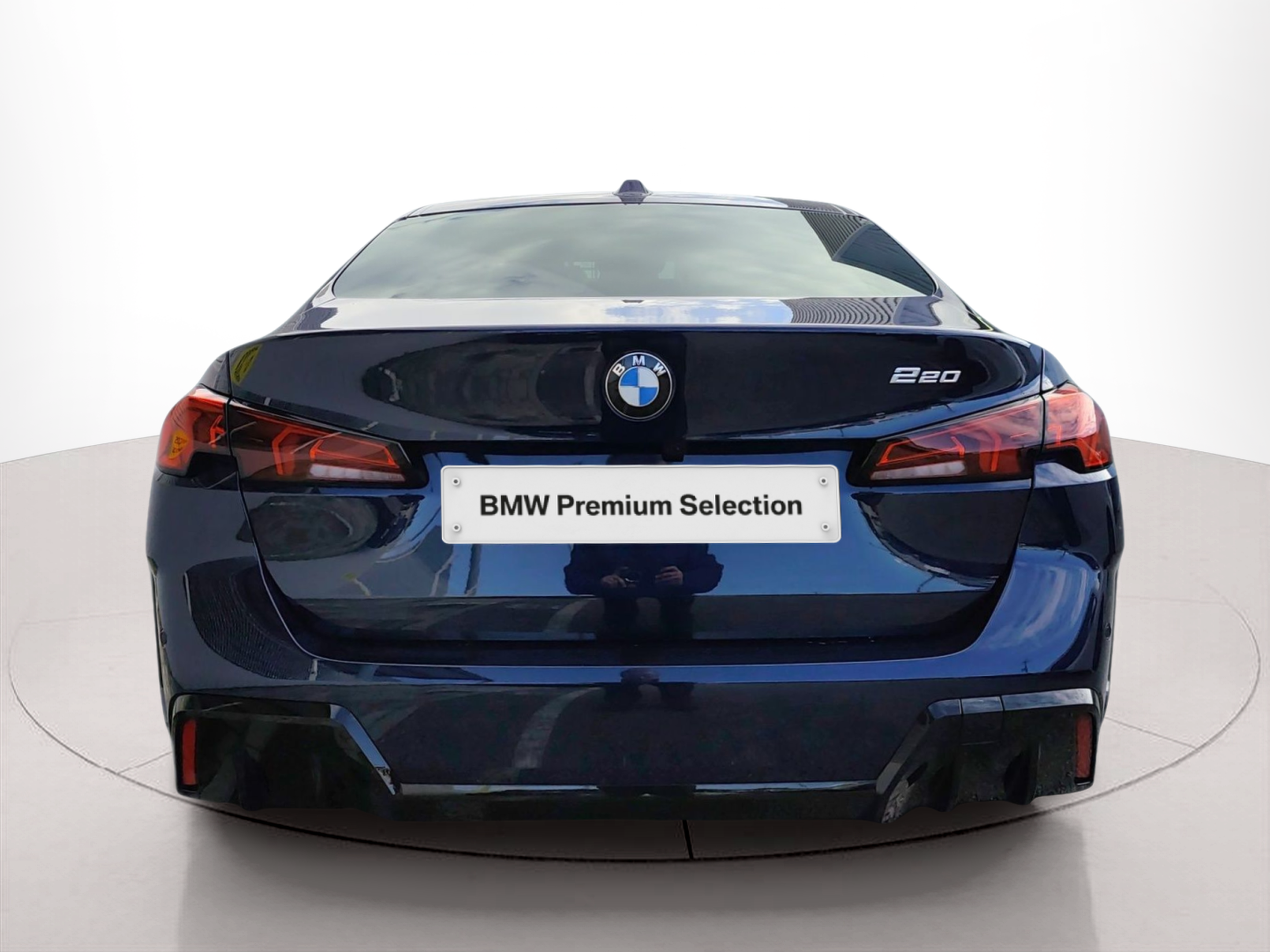 BMW Série 2 220d Gran Coupé color Azul. Año 2024. 125KW(170CV). Gasolina. En concesionario Caetano Aveiro de Aveiro