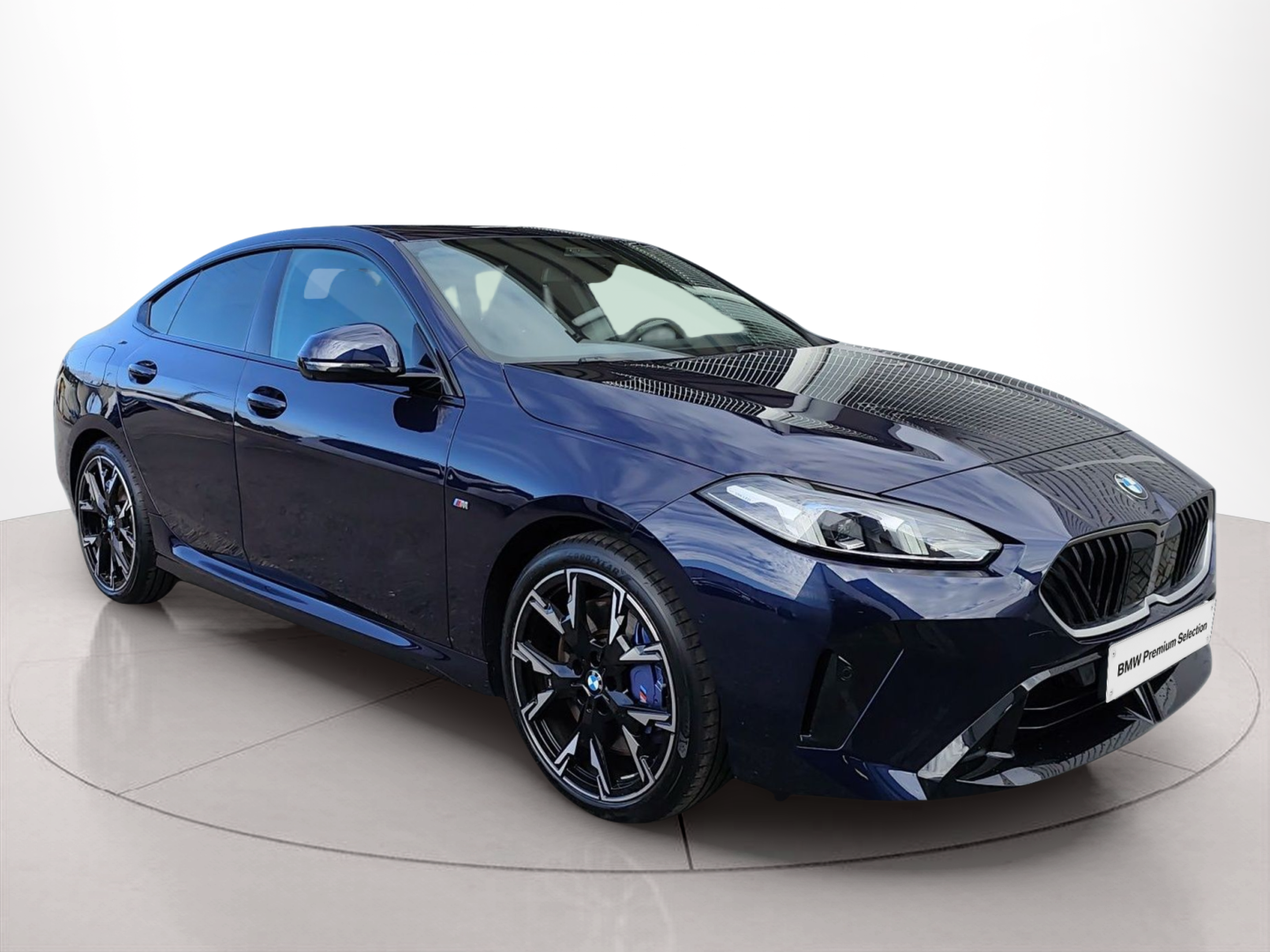 BMW Série 2 220d Gran Coupé color Azul. Año 2024. 125KW(170CV). Gasolina. En concesionario Caetano Aveiro de Aveiro