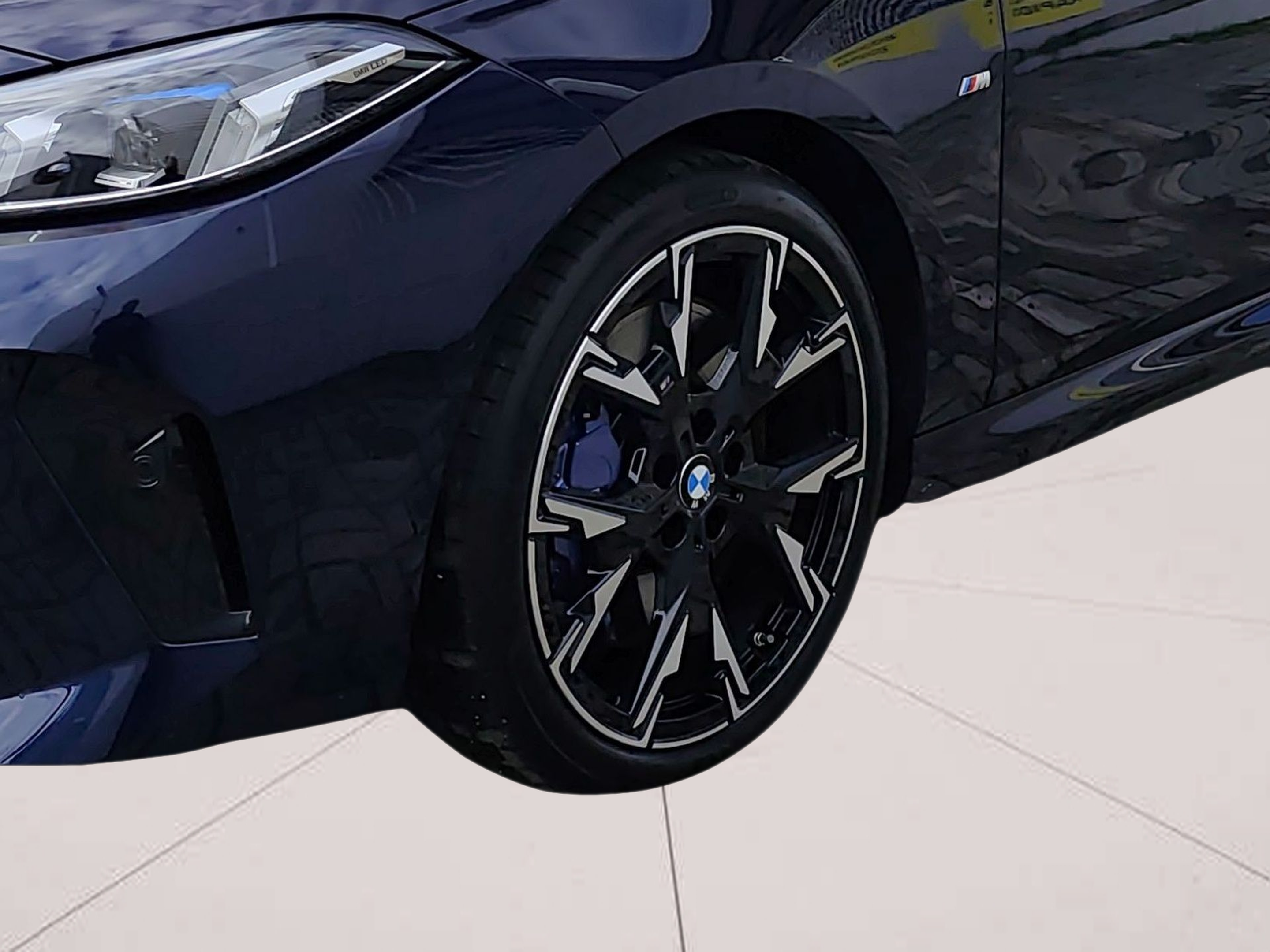 BMW Série 2 220d Gran Coupé color Azul. Año 2024. 125KW(170CV). Gasolina. En concesionario Caetano Aveiro de Aveiro