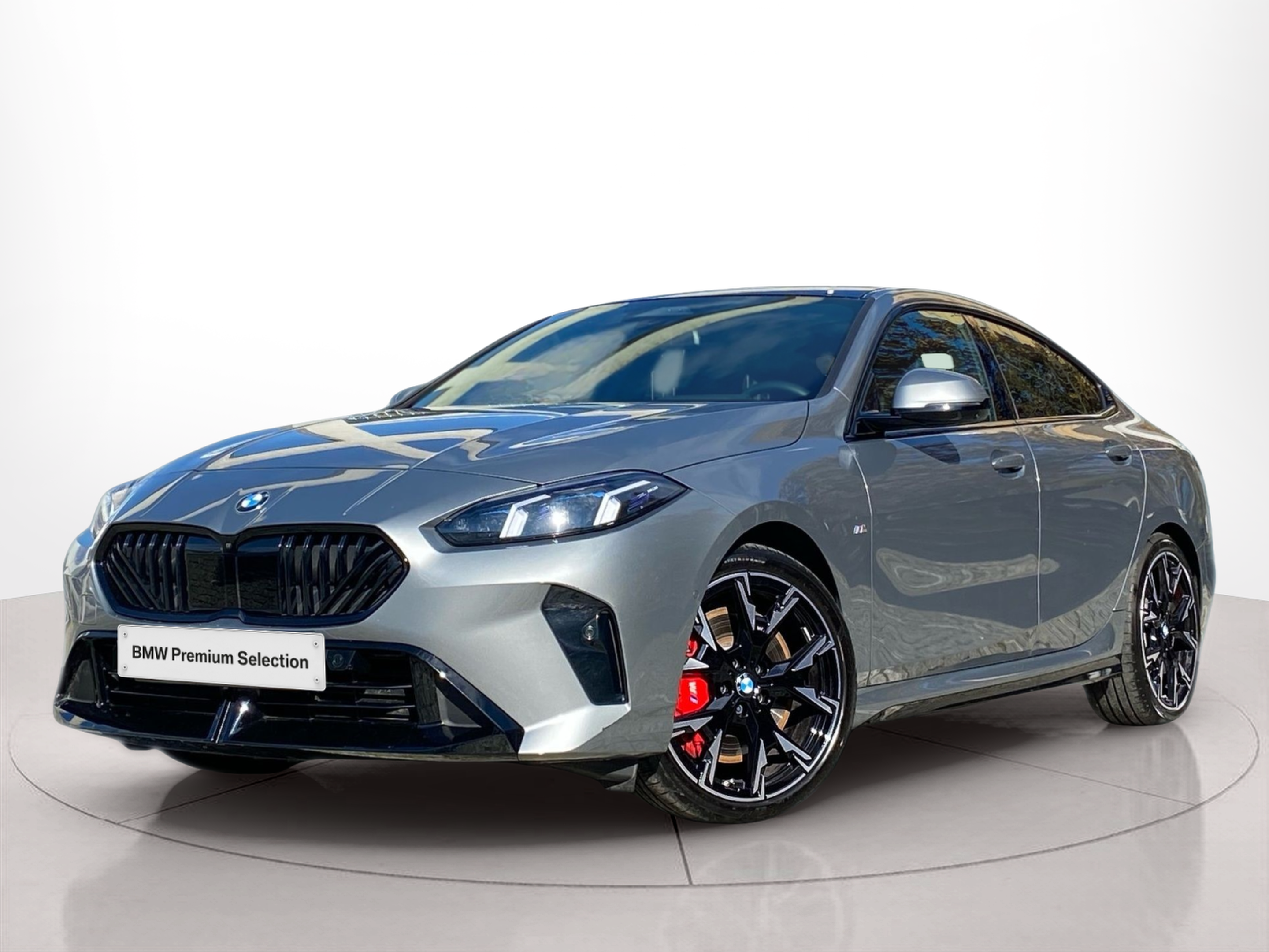 Fotos de BMW Série 2 220d Gran Coupé color Gris. Año 2024. 125KW(170CV). Gasolina. En concesionario Caetano Lisboa de Lisboa