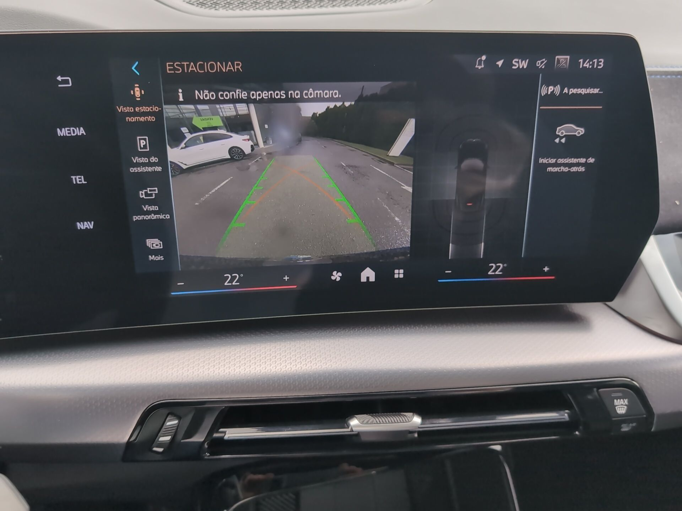 BMW X2 sDrive18d color Negro. Año 2025. 110KW(150CV). Diesel. En concesionario Caetano Aveiro de Aveiro