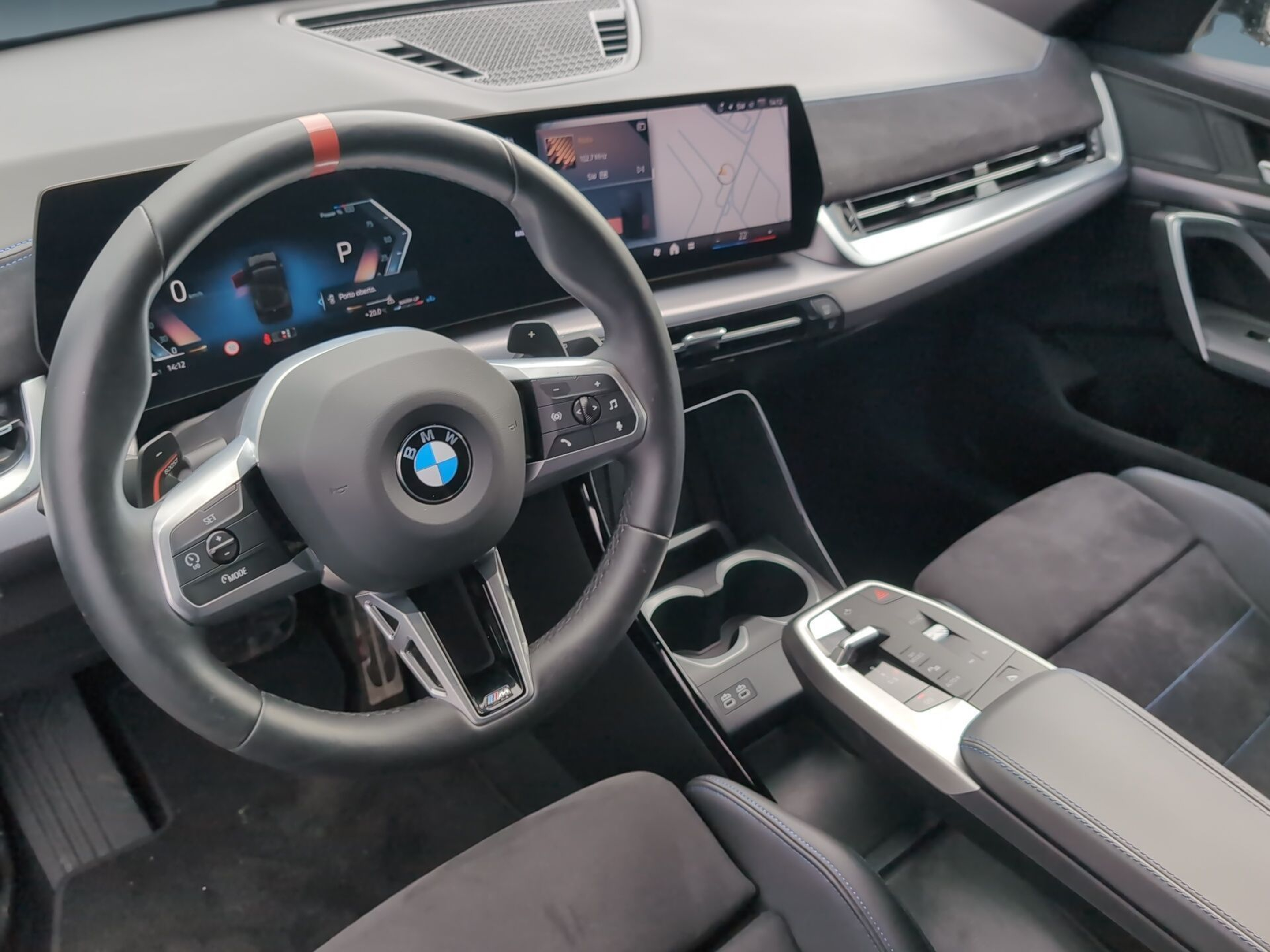 BMW X2 sDrive18d color Negro. Año 2025. 110KW(150CV). Diesel. En concesionario Caetano Aveiro de Aveiro