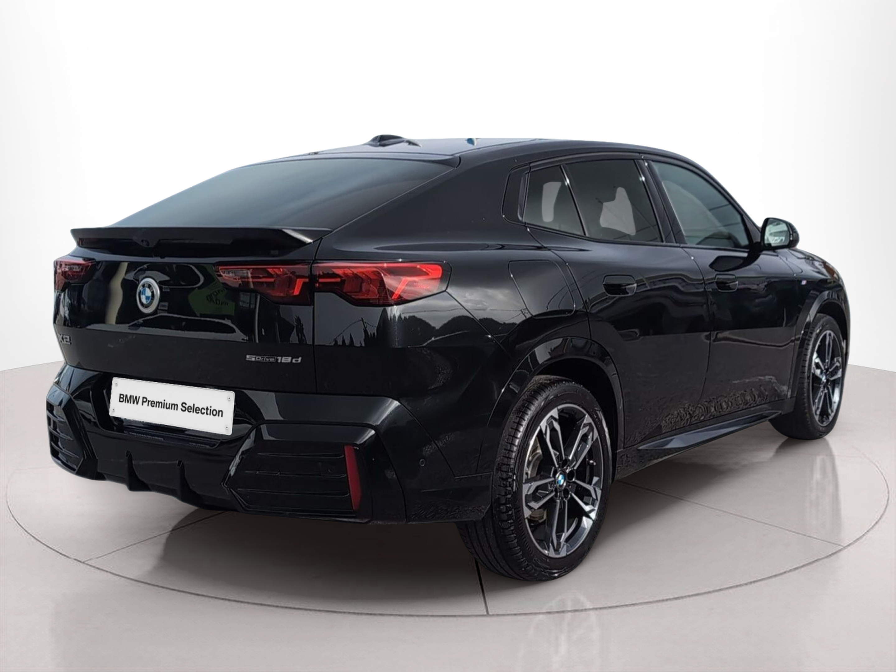 BMW X2 sDrive18d color Negro. Año 2025. 110KW(150CV). Diesel. En concesionario Caetano Aveiro de Aveiro