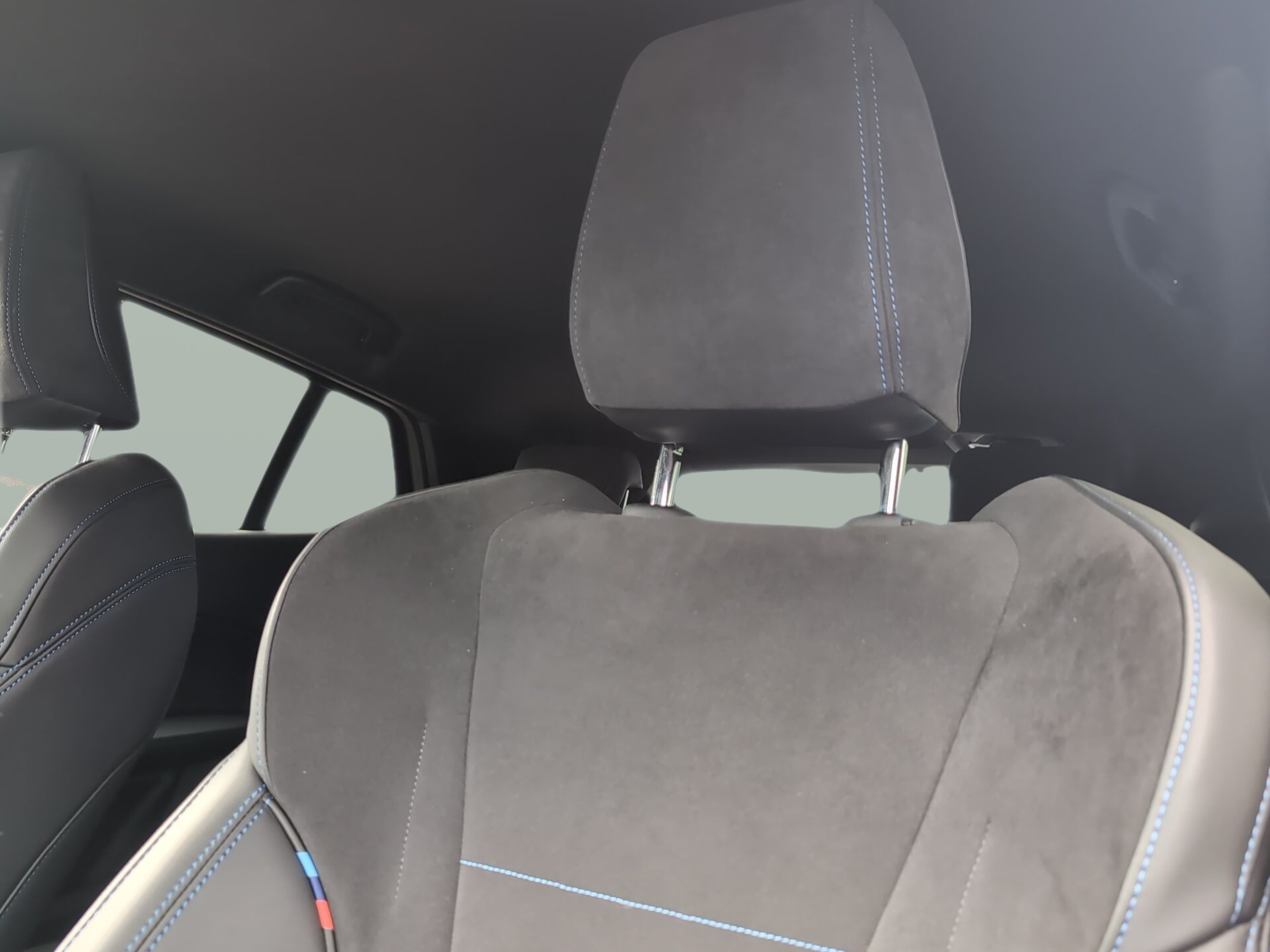 BMW X2 sDrive18d color Negro. Año 2025. 110KW(150CV). Diesel. En concesionario Caetano Aveiro de Aveiro