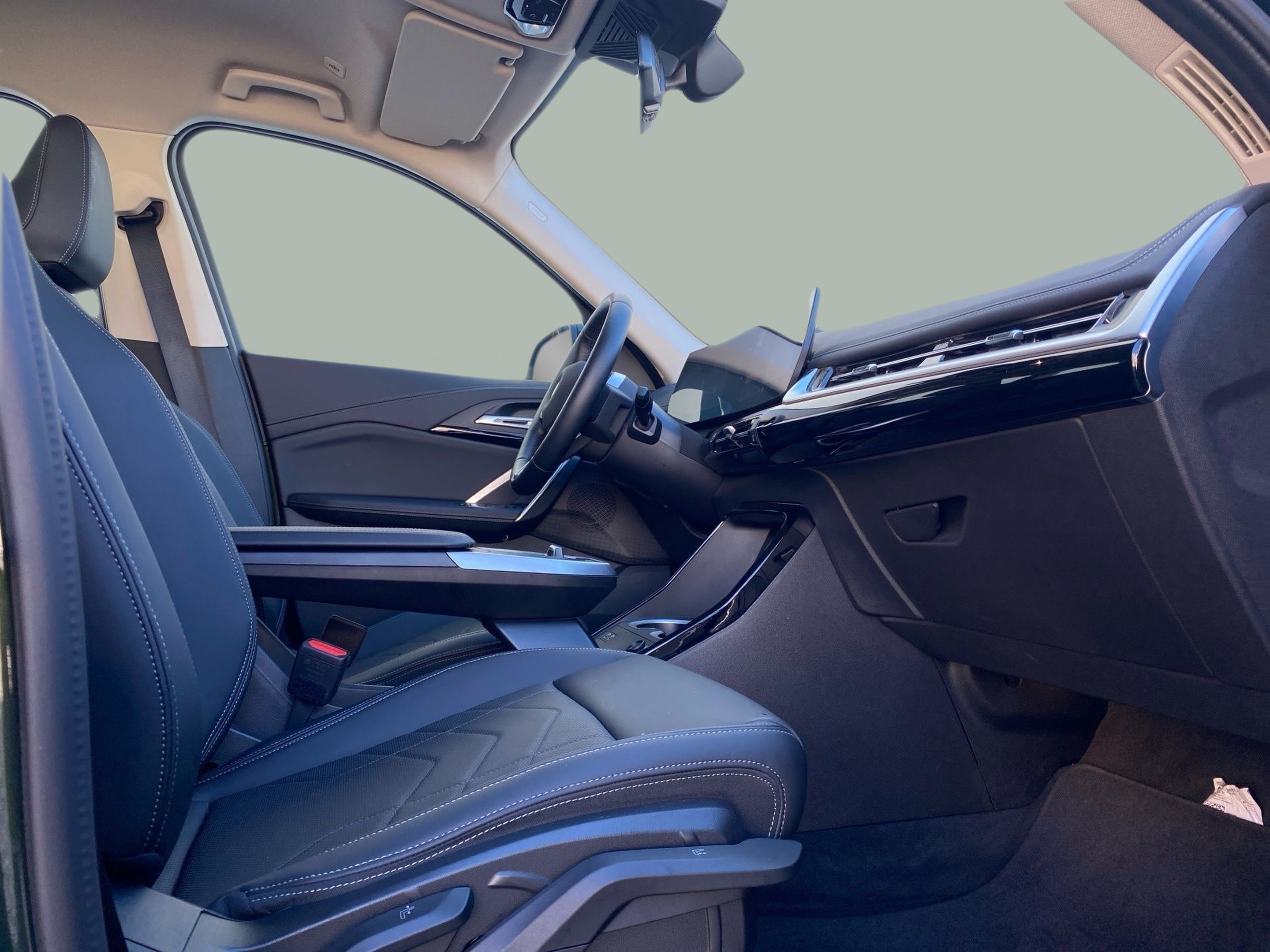 BMW X1 sDrive20d color Verde. Año 2024. 120KW(163CV). Diesel. En concesionario Caetano Lisboa de Lisboa