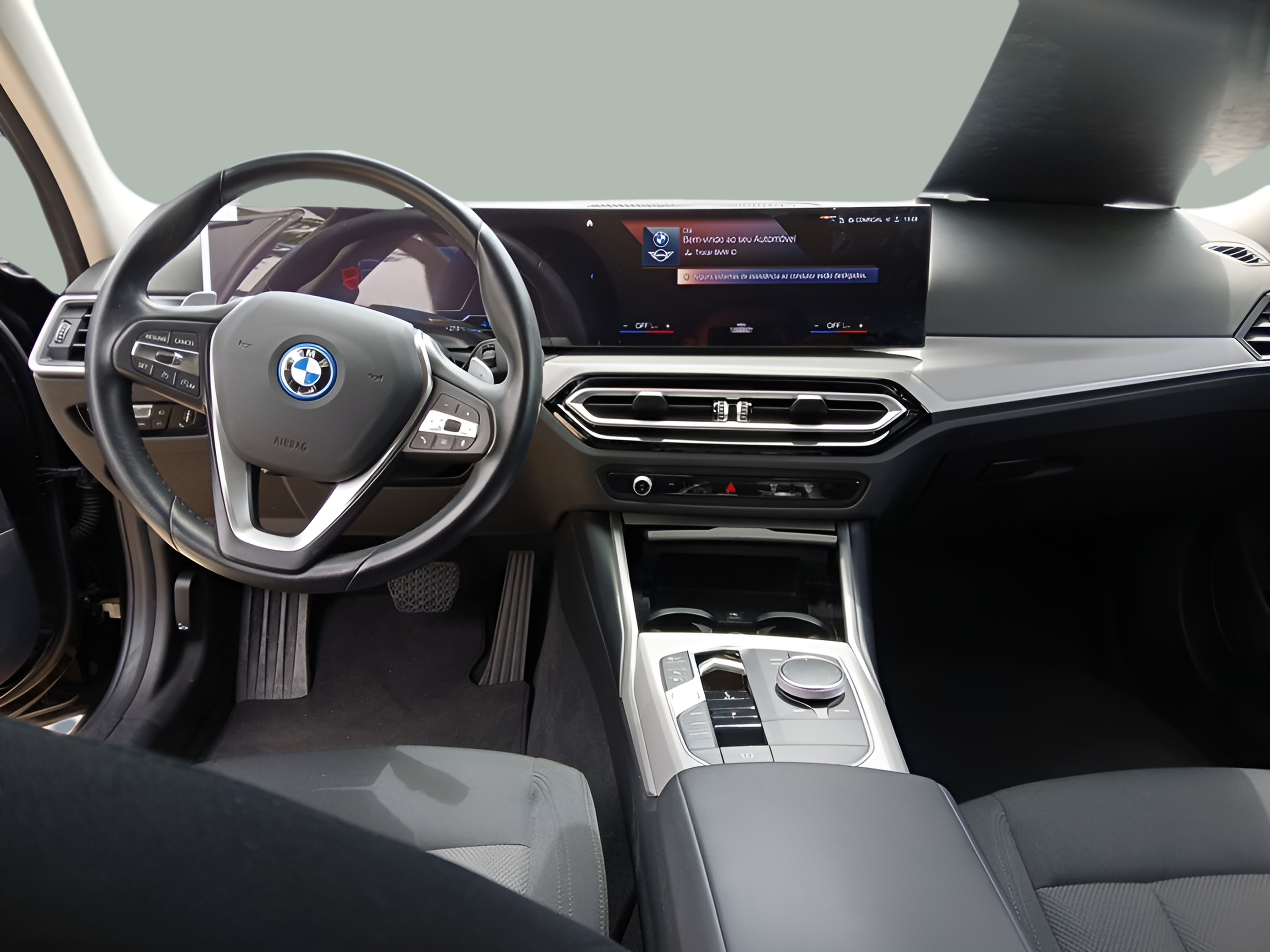 BMW Série 3 320e Touring color Negro. Año 2024. 150KW(204CV). Elétrico / Gasolina Híbrido. En concesionario Caetano Baviera Faro de Faro