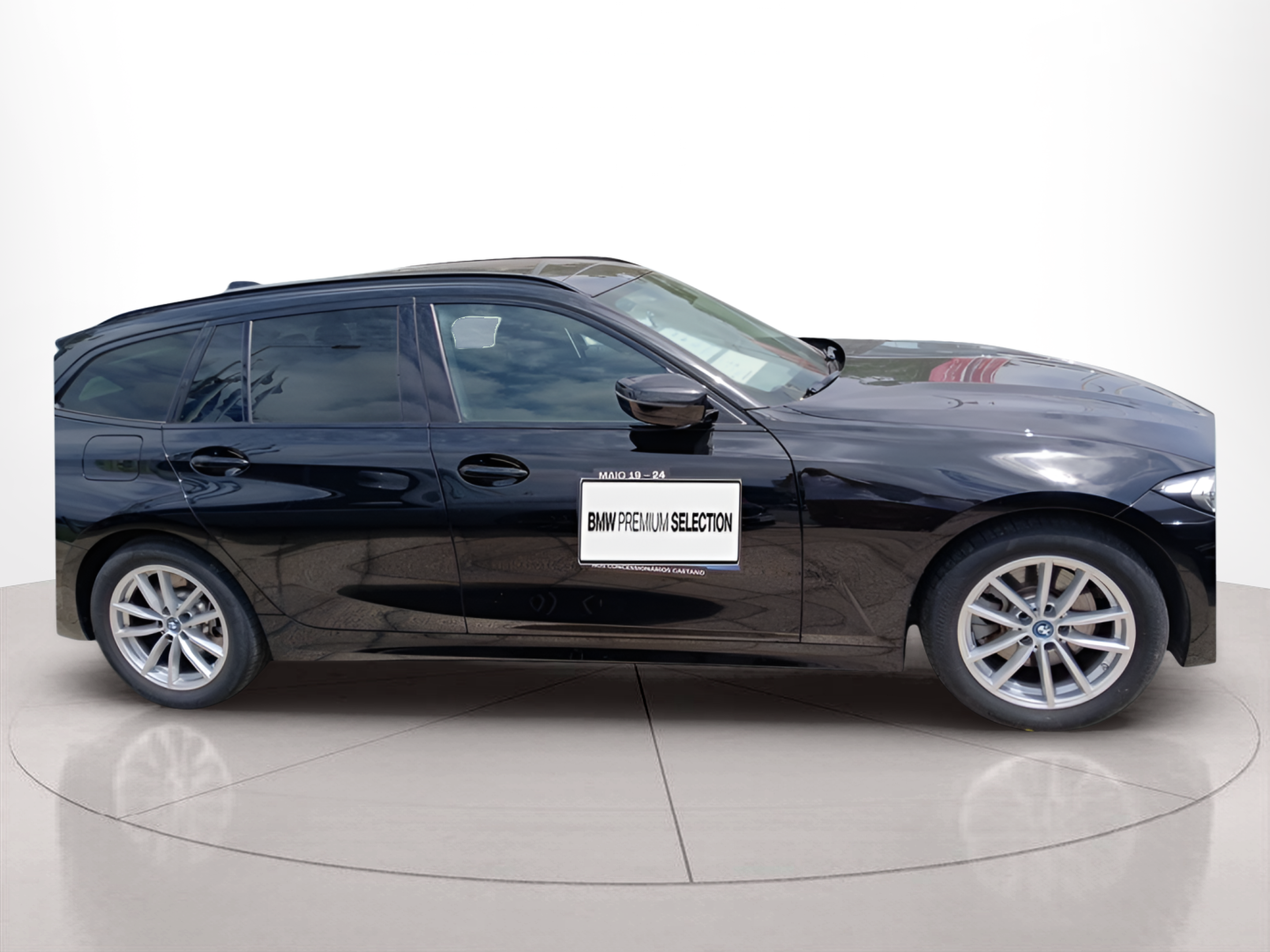Fotos de BMW Série 3 320e Touring color Negro. Año 2024. 150KW(204CV). Elétrico / Gasolina Híbrido. En concesionario Caetano Baviera Faro de Faro