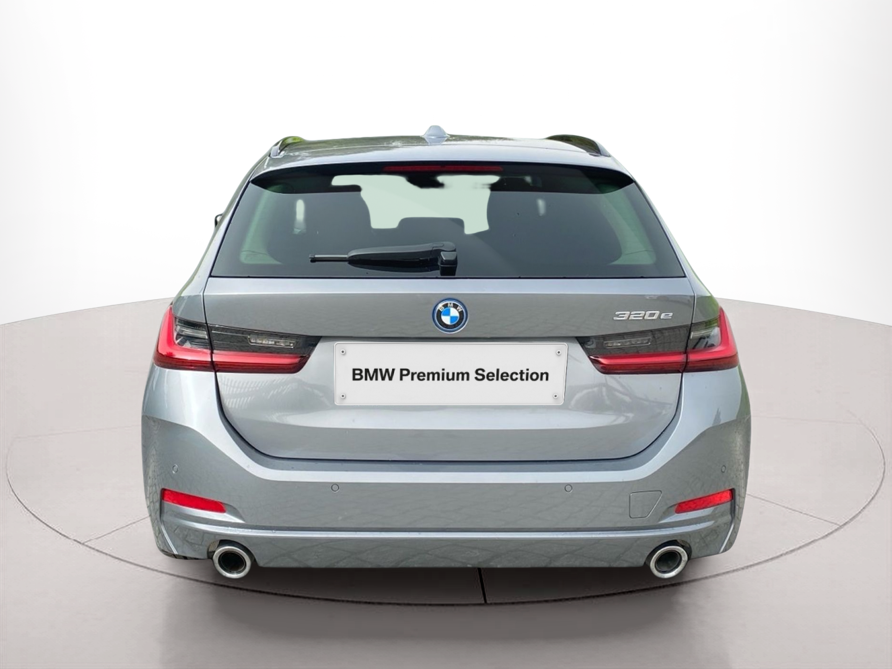 BMW Série 3 320e Touring color Gris. Año 2025. 150KW(204CV). Elétrico / Gasolina Híbrido. En concesionario Caetano Cascais de Cascais