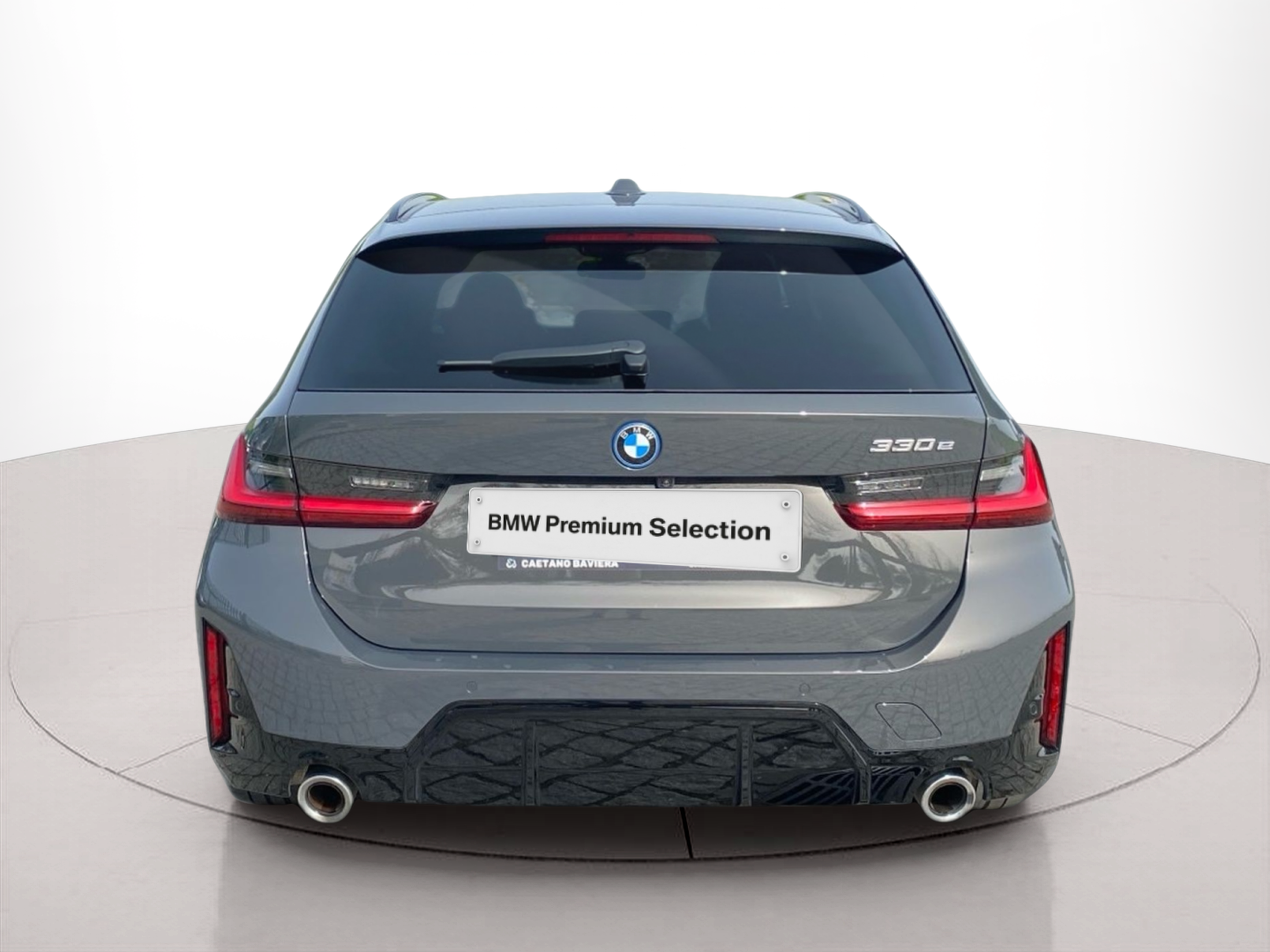 BMW Série 3 330e Touring color Gris. Año 2025. 215KW(292CV). Elétrico / Gasolina Híbrido. En concesionario Caetano Lisboa de Lisboa