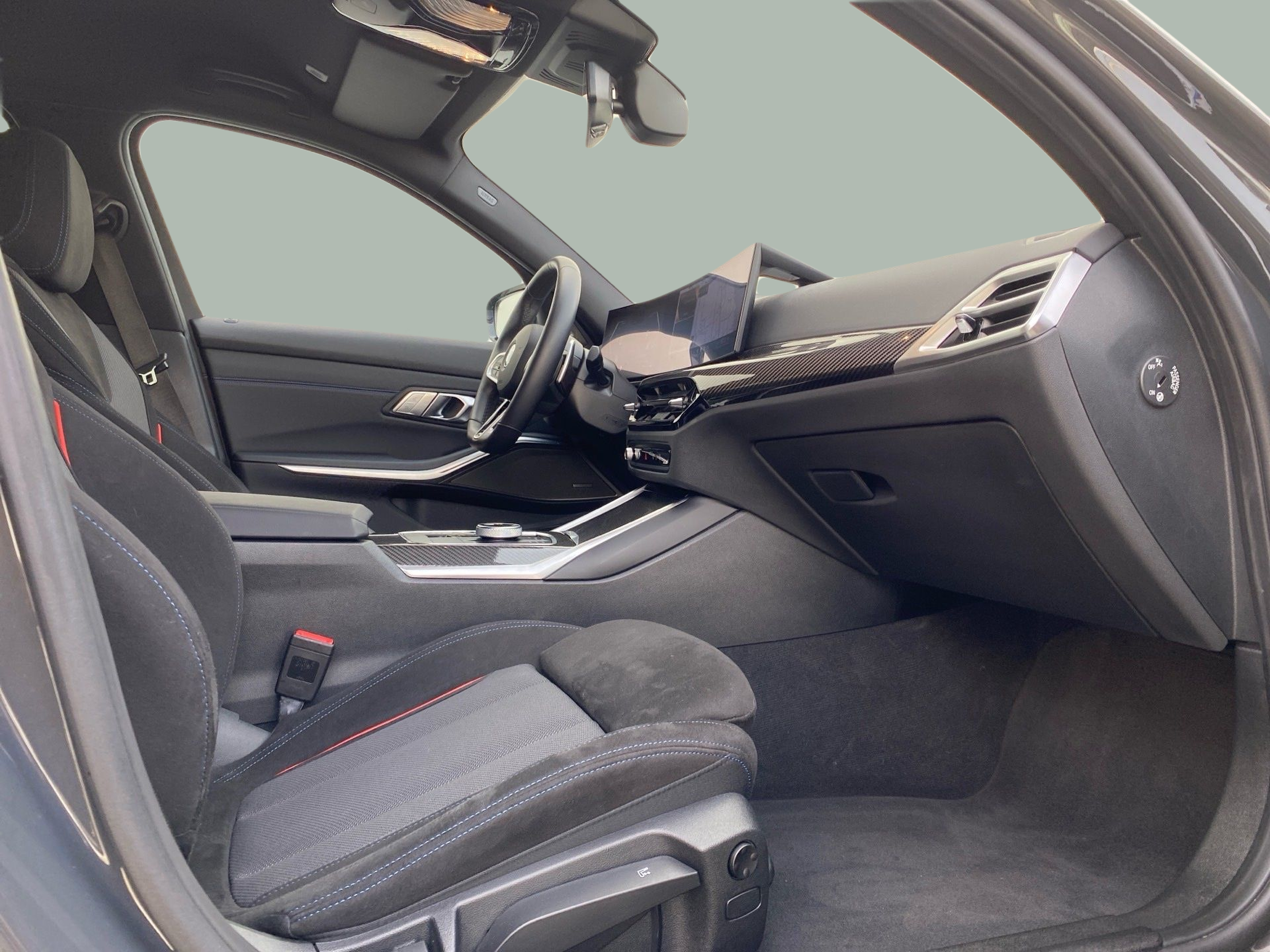 BMW Série 3 330e Touring color Gris. Año 2025. 215KW(292CV). Elétrico / Gasolina Híbrido. En concesionario Caetano Lisboa de Lisboa