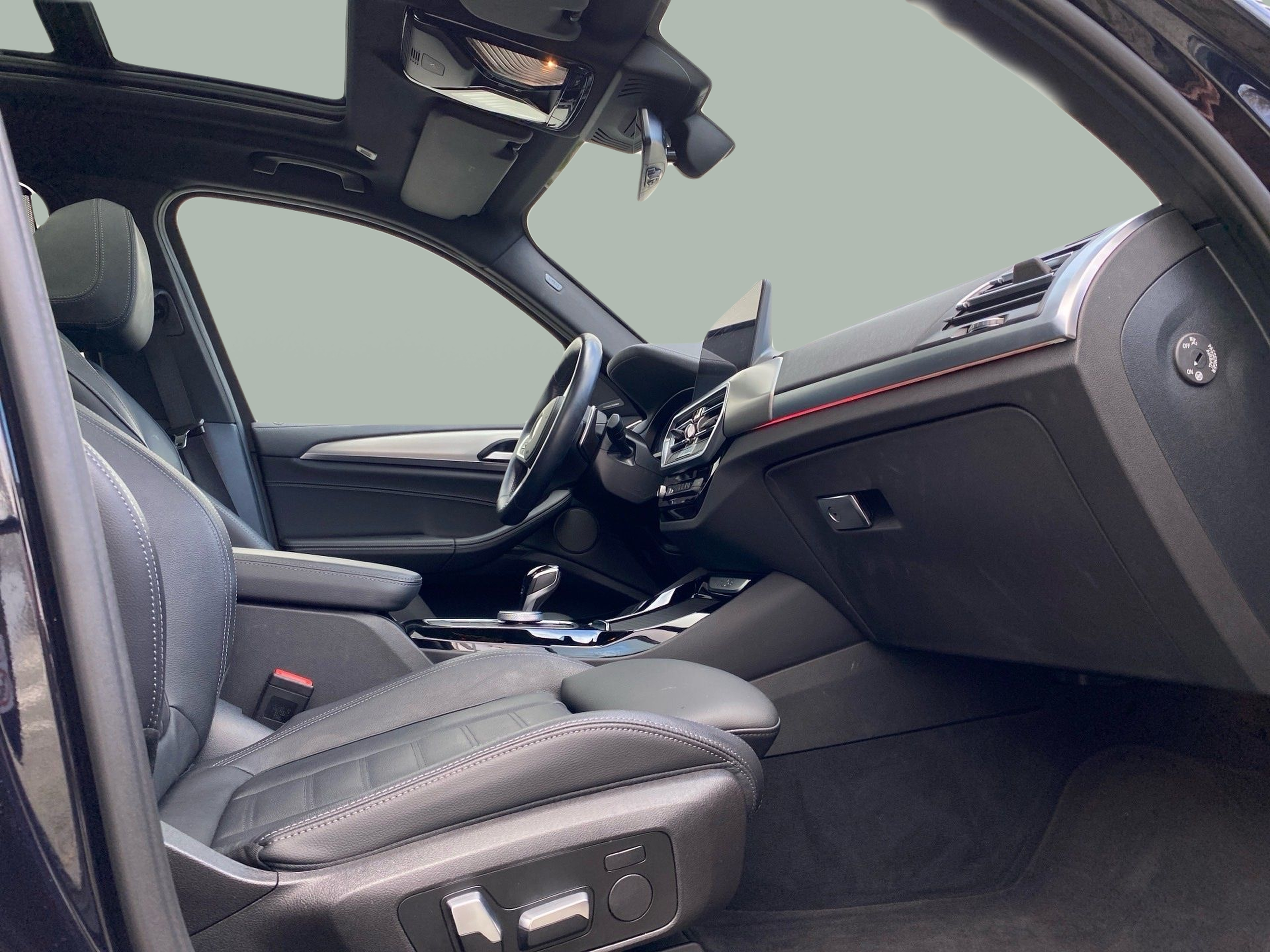 BMW X3 xDrive30e color Negro. Año 2023. 215KW(292CV). Elétrico / Gasolina Híbrido. En concesionario Caetano Lisboa de Lisboa