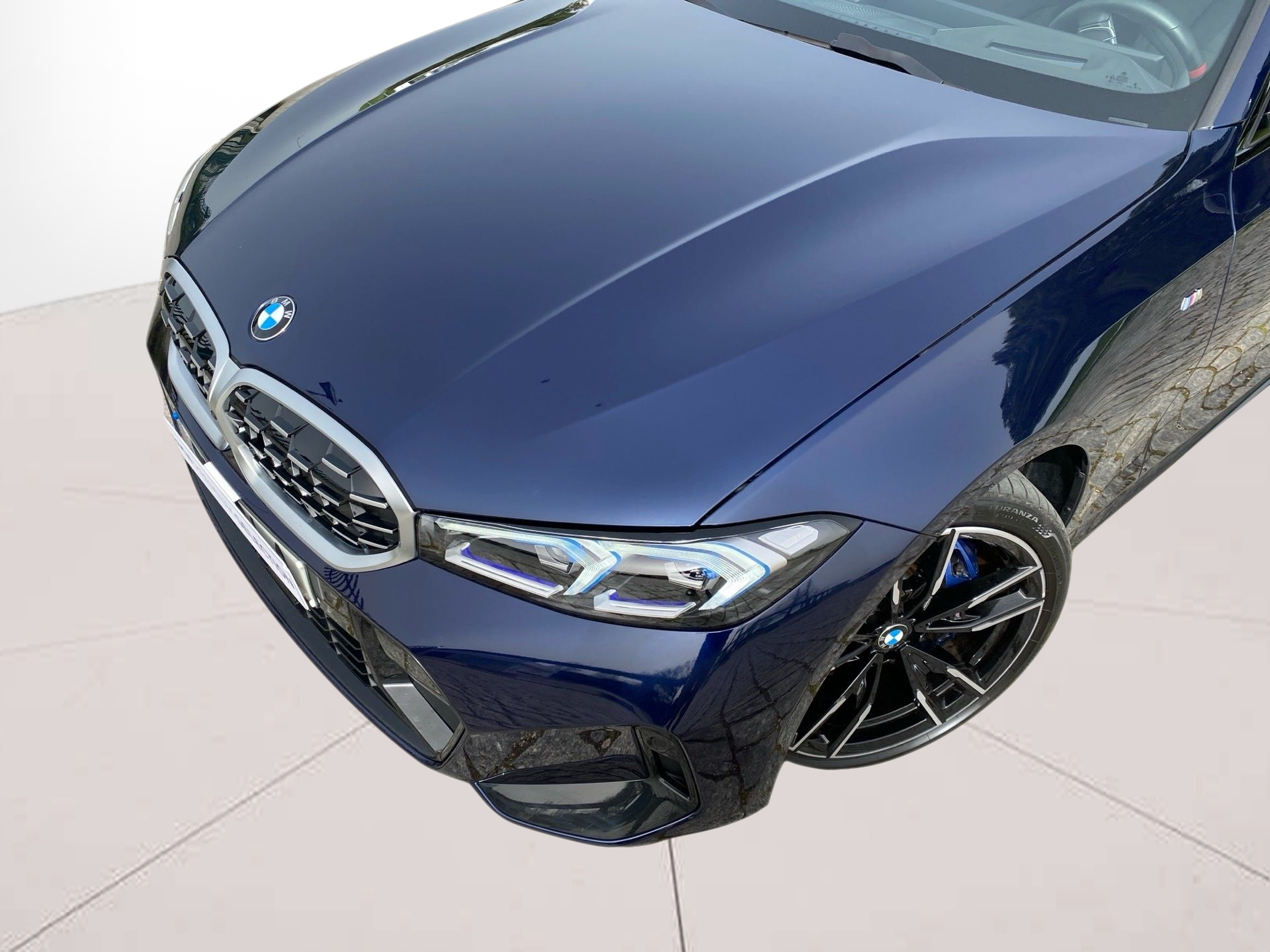 BMW Série 3 M340d color Azul. Año 2025. 250KW(340CV). Diesel. En concesionario Caetano Lisboa de Lisboa