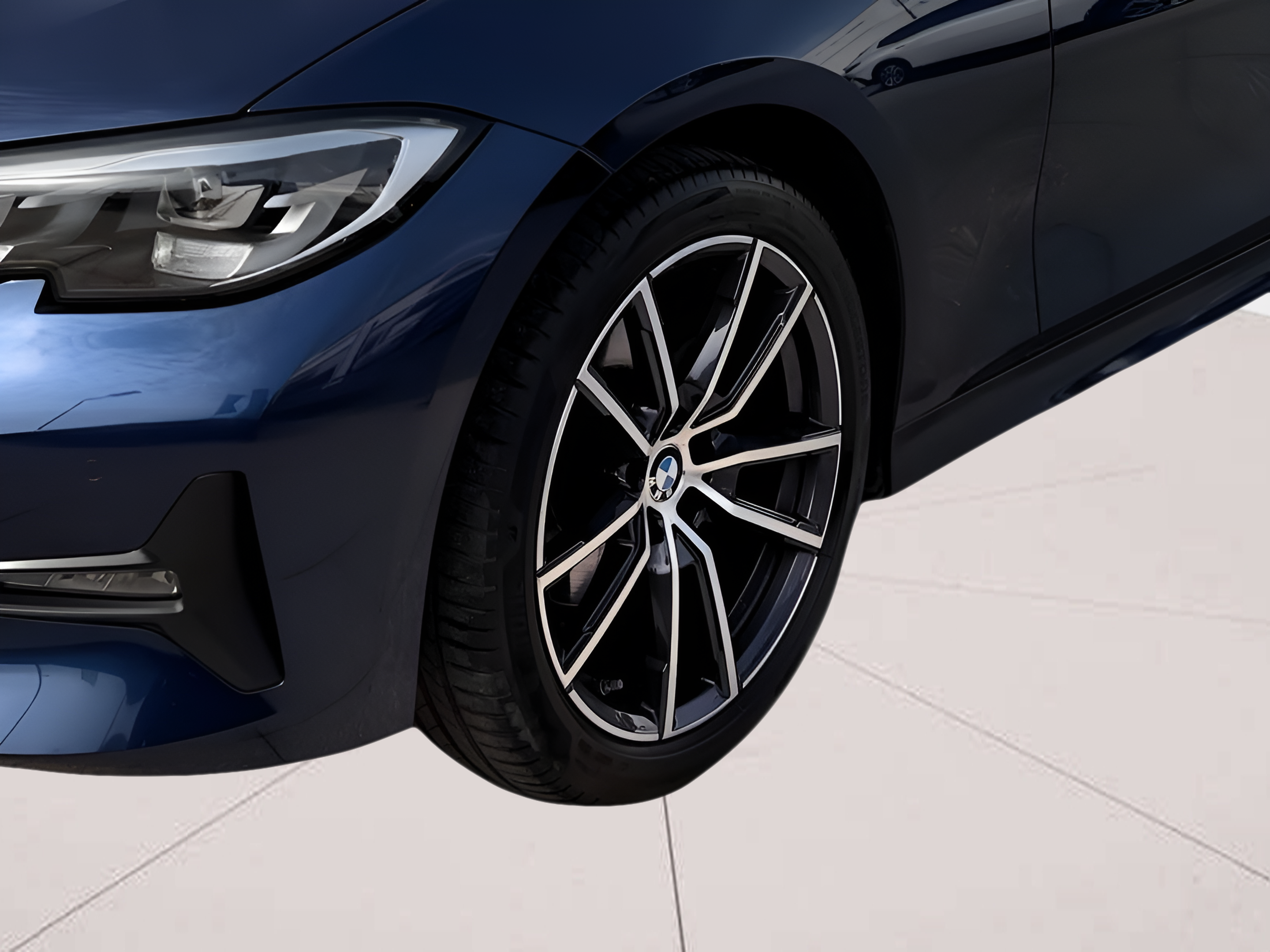 BMW Série 3 320d Touring color Azul. Año 2019. 140KW(190CV). Diesel. En concesionario Caetano Baviera Portimão de Portimão
