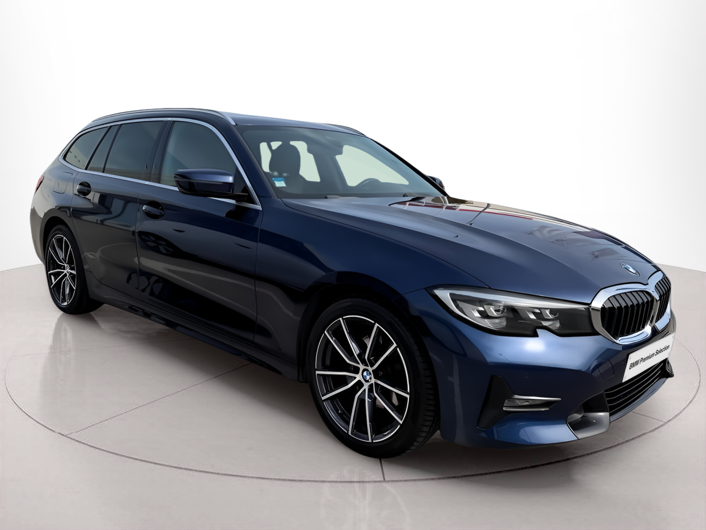 BMW Série 3 320d Touring color Azul. Año 2019. 140KW(190CV). Diesel. En concesionario Caetano Baviera Portimão de Portimão