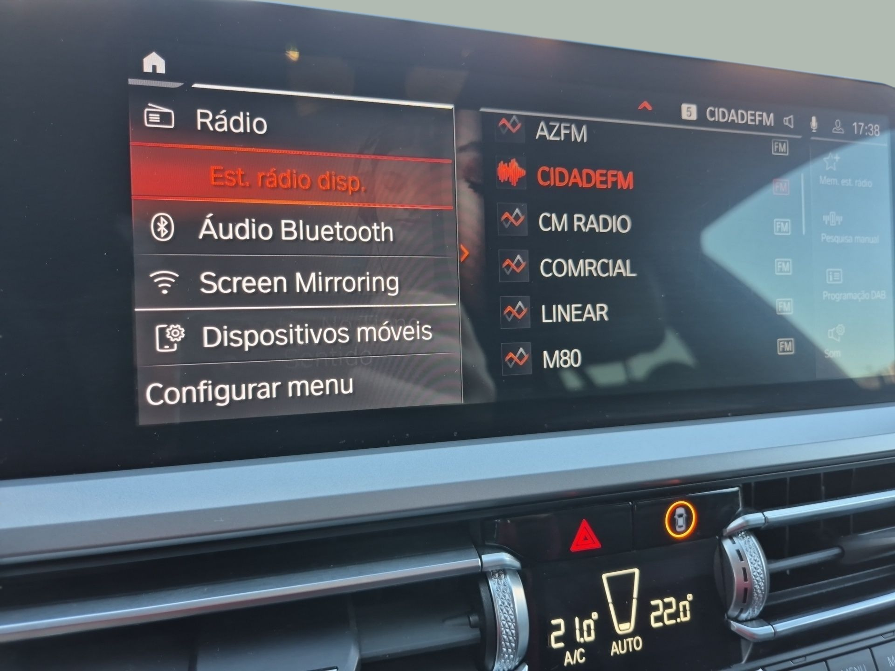 BMW Série 3 320e Berlina color Negro. Año 2021. 150KW(204CV). Elétrico / Gasolina Híbrido. En concesionario Caetano Santa Maria da Feira de Santa Maria da Feira