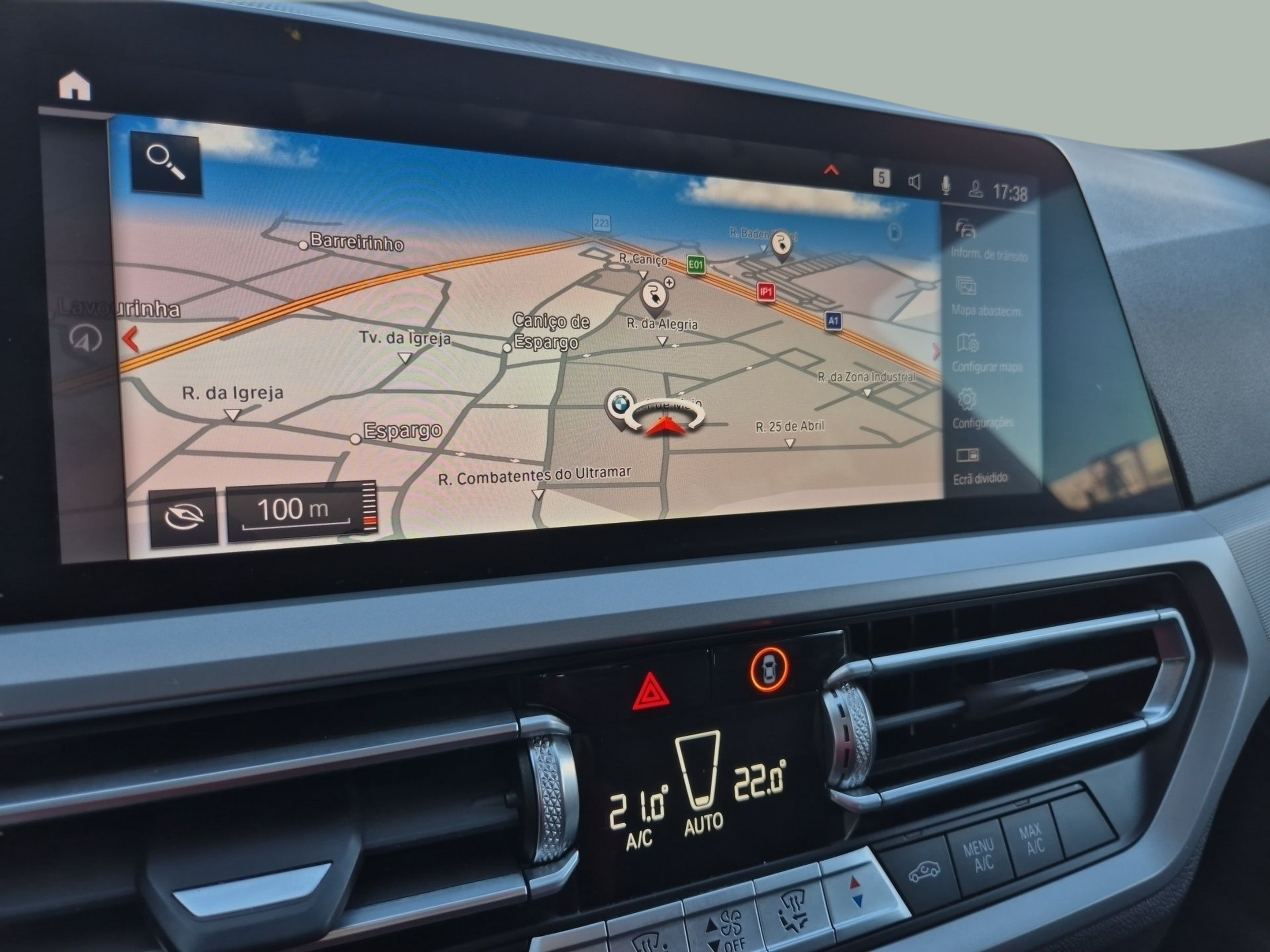 BMW Série 3 320e Berlina color Negro. Año 2021. 150KW(204CV). Elétrico / Gasolina Híbrido. En concesionario Caetano Santa Maria da Feira de Santa Maria da Feira