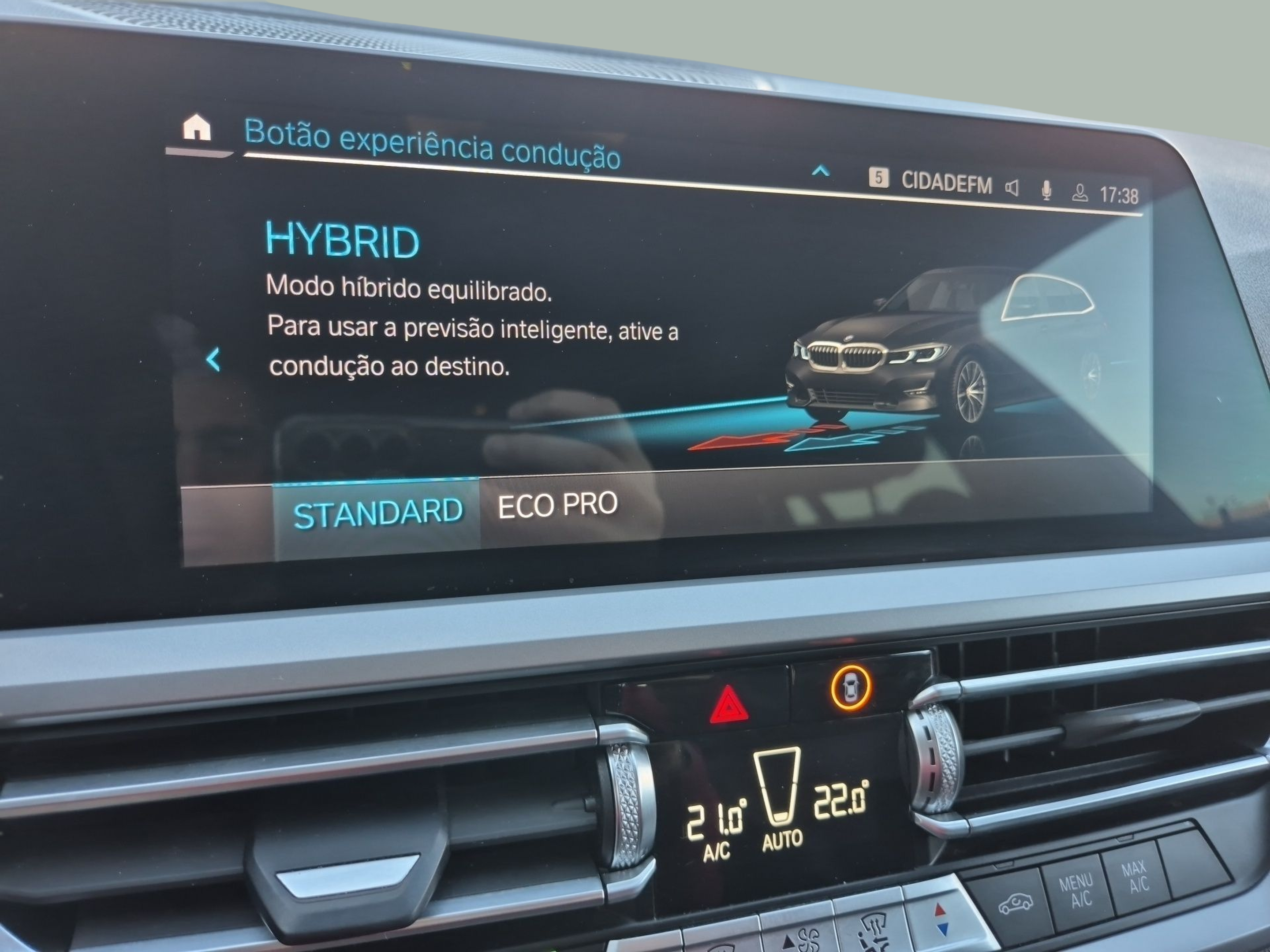 BMW Série 3 320e Berlina color Negro. Año 2021. 150KW(204CV). Elétrico / Gasolina Híbrido. En concesionario Caetano Santa Maria da Feira de Santa Maria da Feira