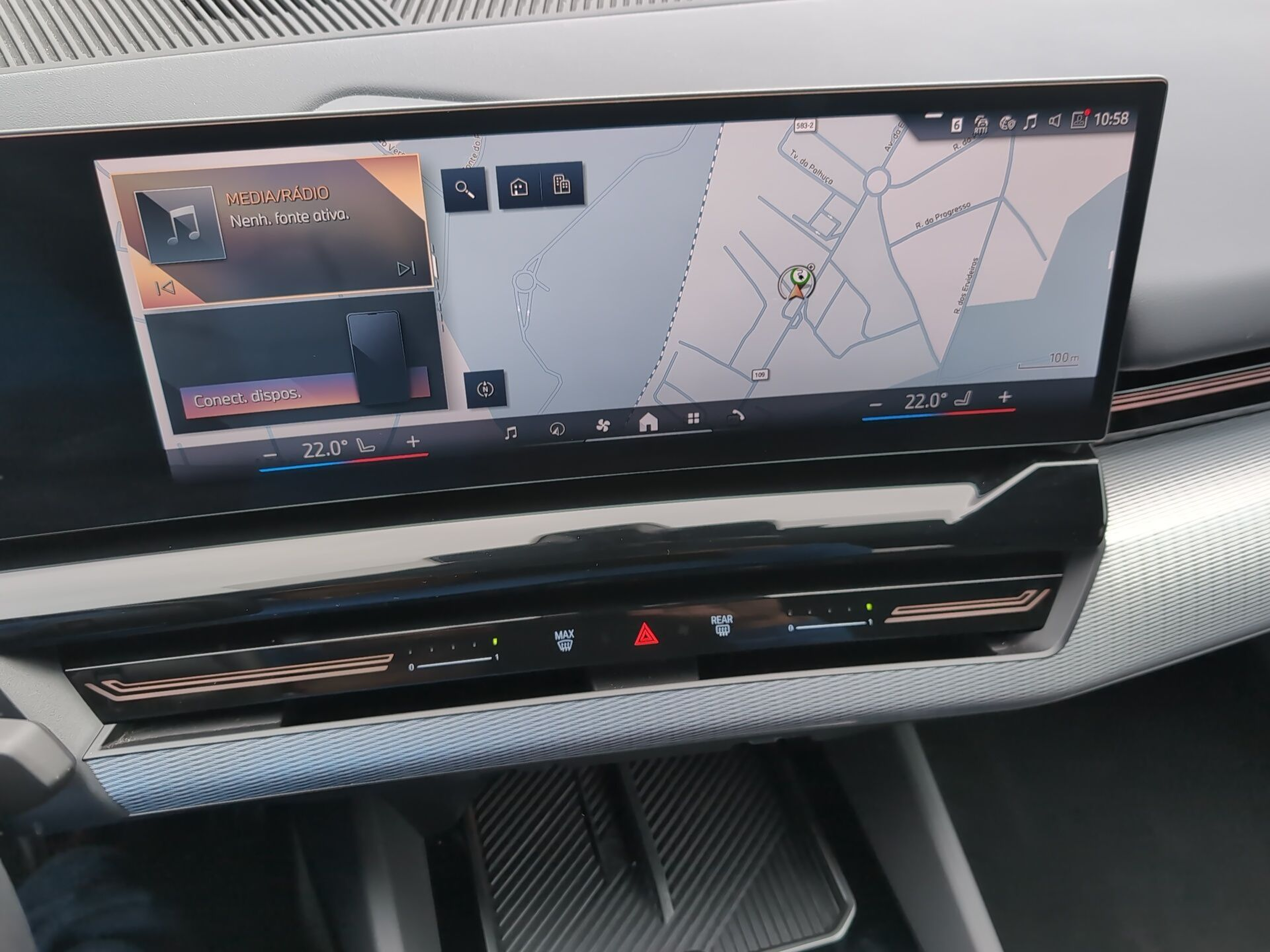 BMW Série 5 530e Berlina color Gris. Año 2025. 220KW(299CV). Elétrico / Gasolina Híbrido. En concesionario Caetano Aveiro de Aveiro