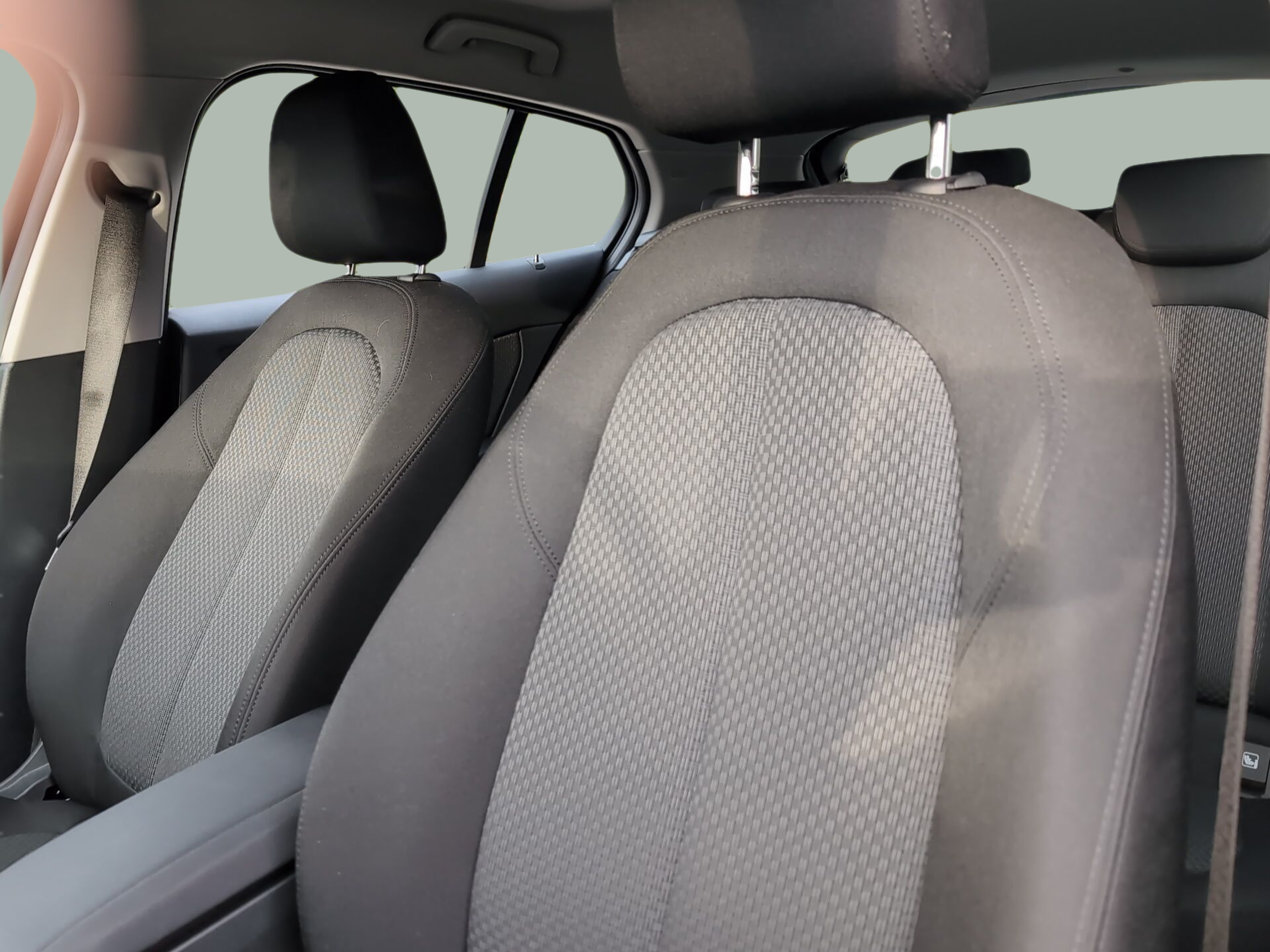 BMW Série 1 116i color Blanco. Año 2024. 80KW(109CV). Gasolina. En concesionario Caetano Aveiro de Aveiro