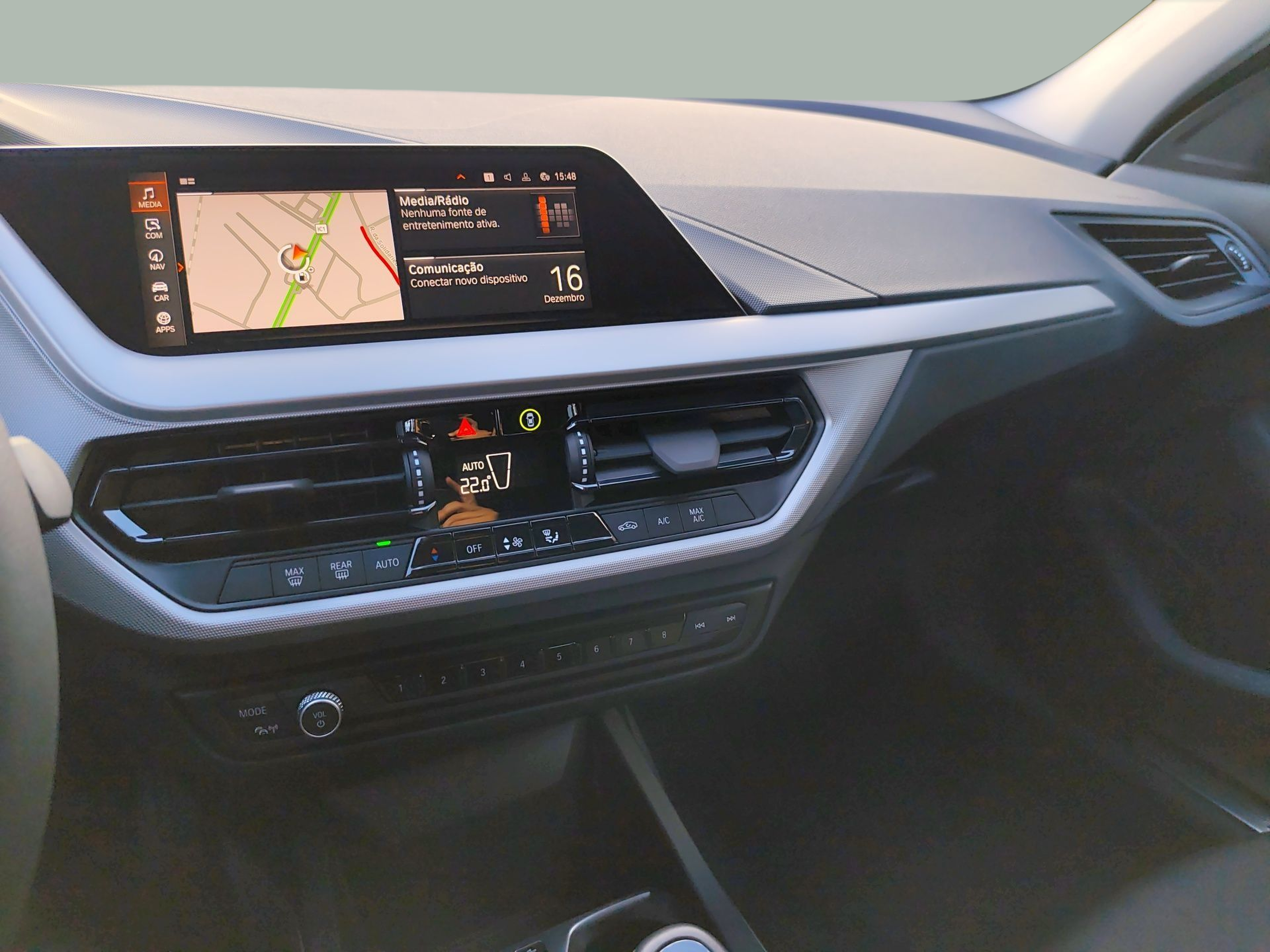 BMW Série 1 116i color Blanco. Año 2024. 80KW(109CV). Gasolina. En concesionario Caetano Aveiro de Aveiro