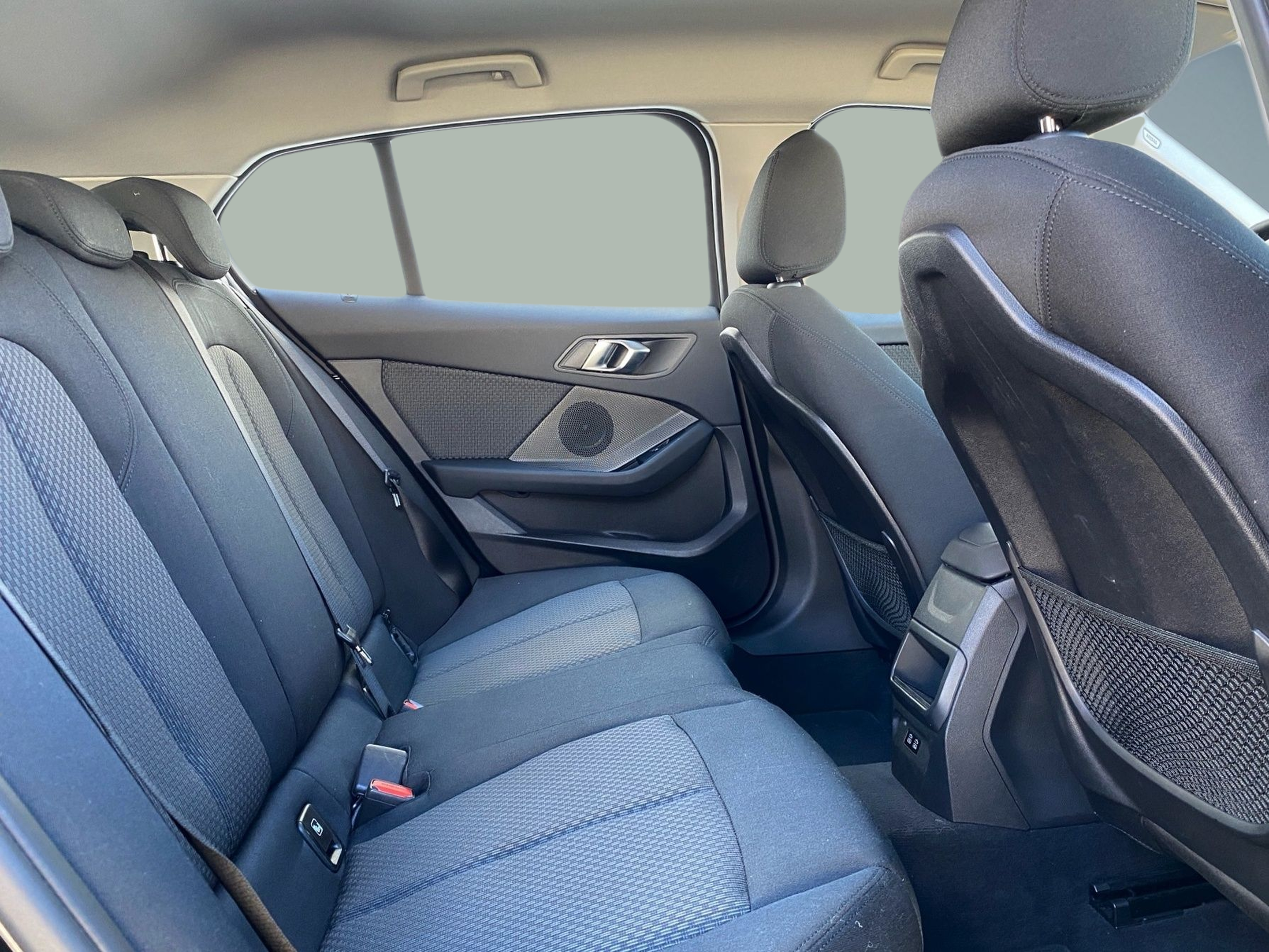 BMW Série 1 116i color Negro. Año 2024. 80KW(109CV). Gasolina. En concesionario Caetano Cascais de Cascais