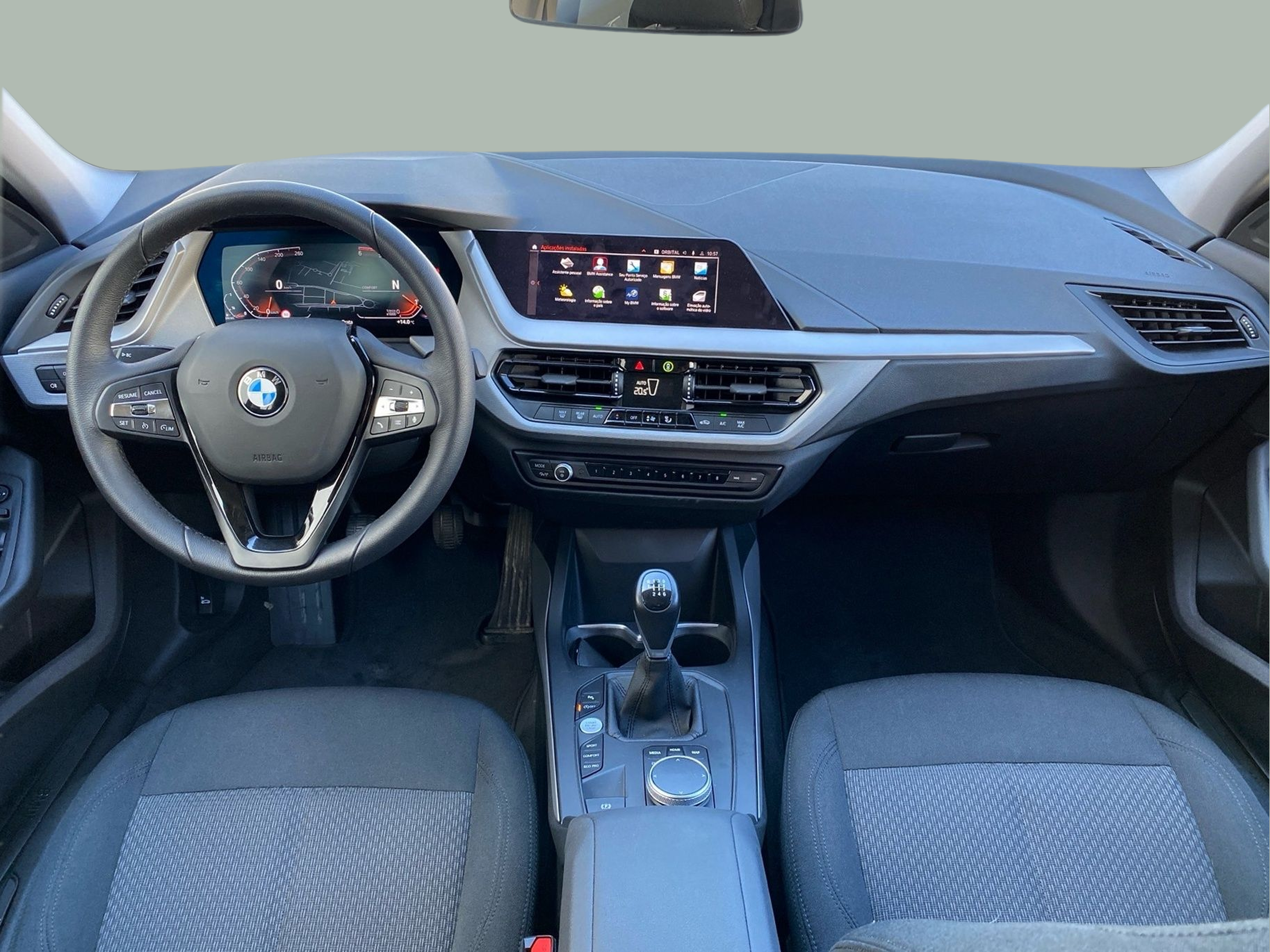 BMW Série 1 116i color Negro. Año 2024. 80KW(109CV). Gasolina. En concesionario Caetano Cascais de Cascais